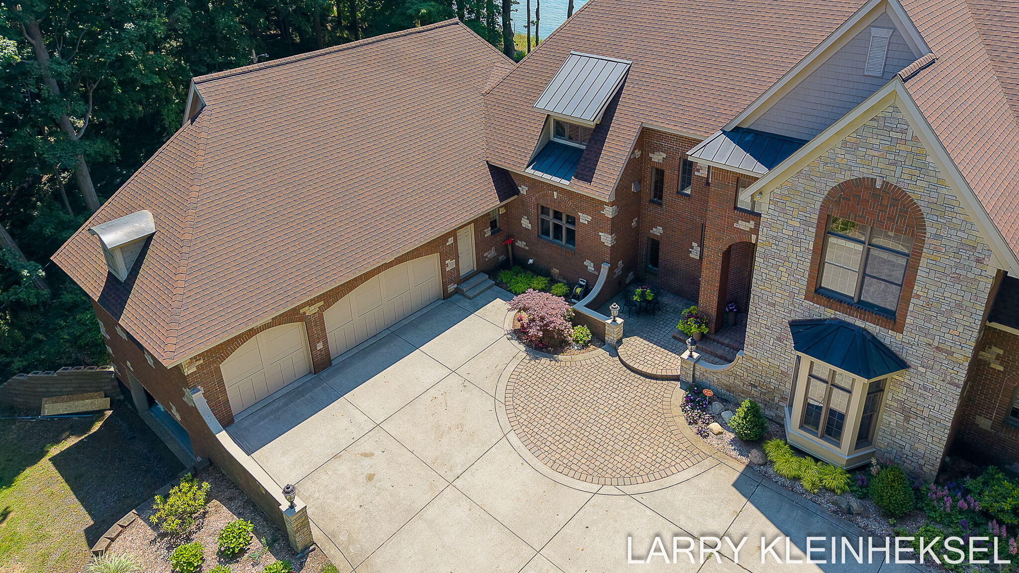 5645 N Lakeshore Drive Holland MI 49424