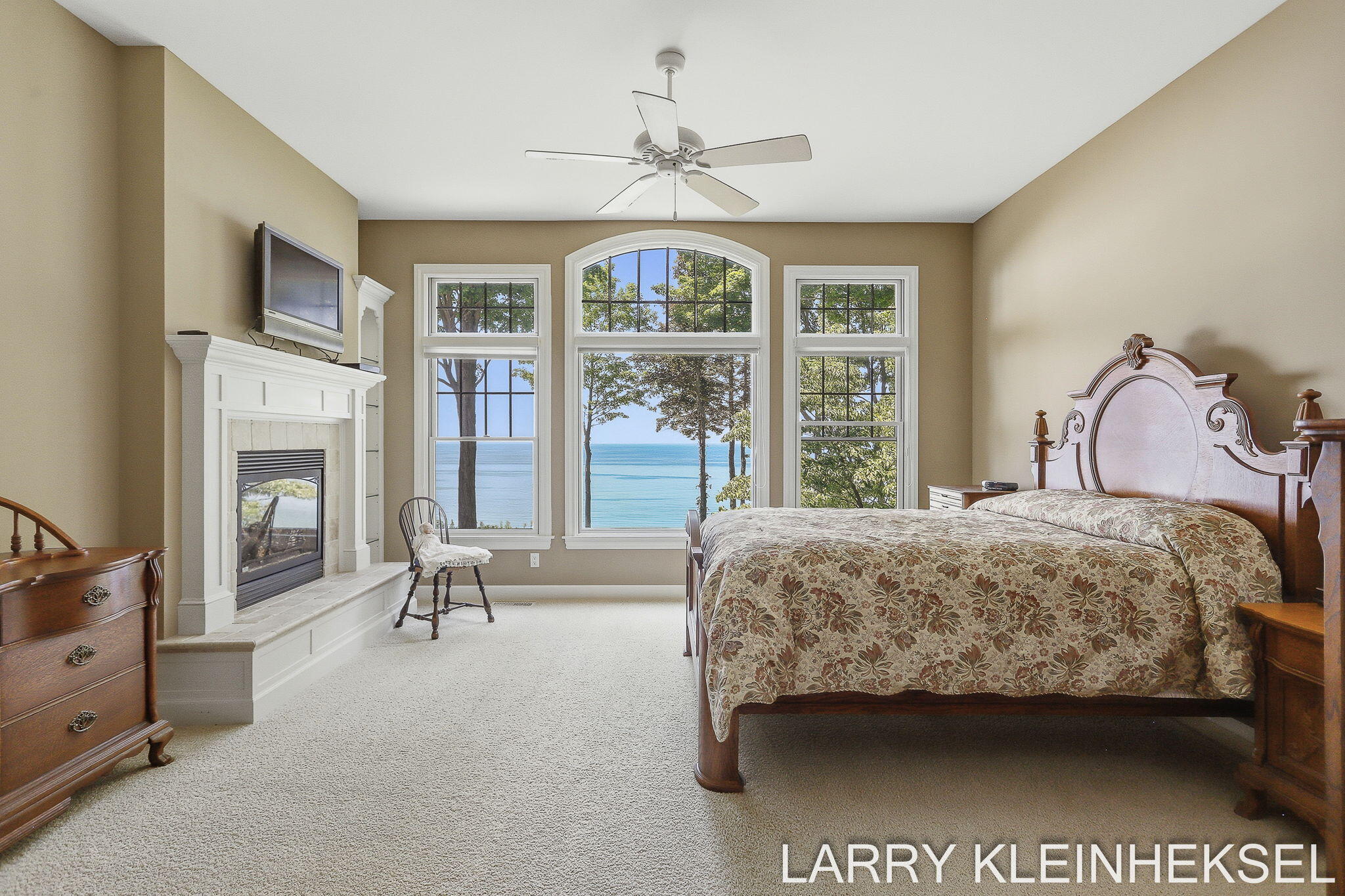5645 N Lakeshore Drive Holland MI 49424