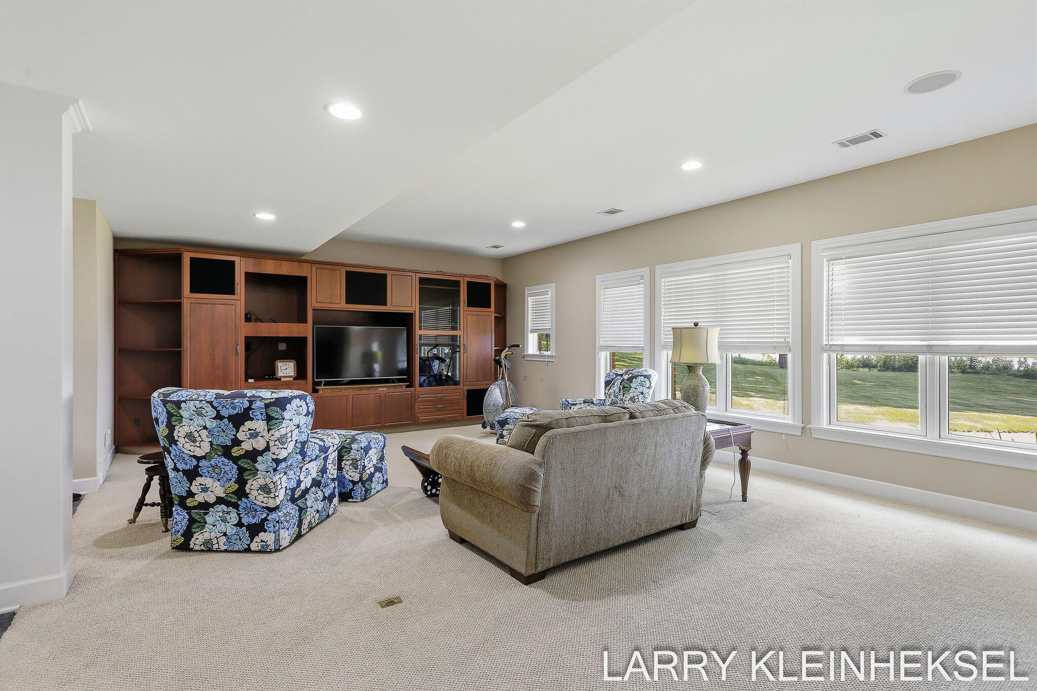 5645 N Lakeshore Drive Holland MI 49424