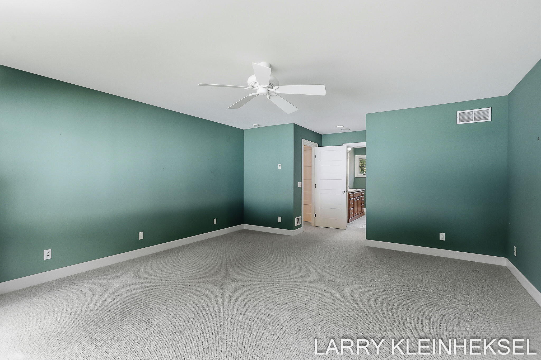 5645 N Lakeshore Drive Holland MI 49424