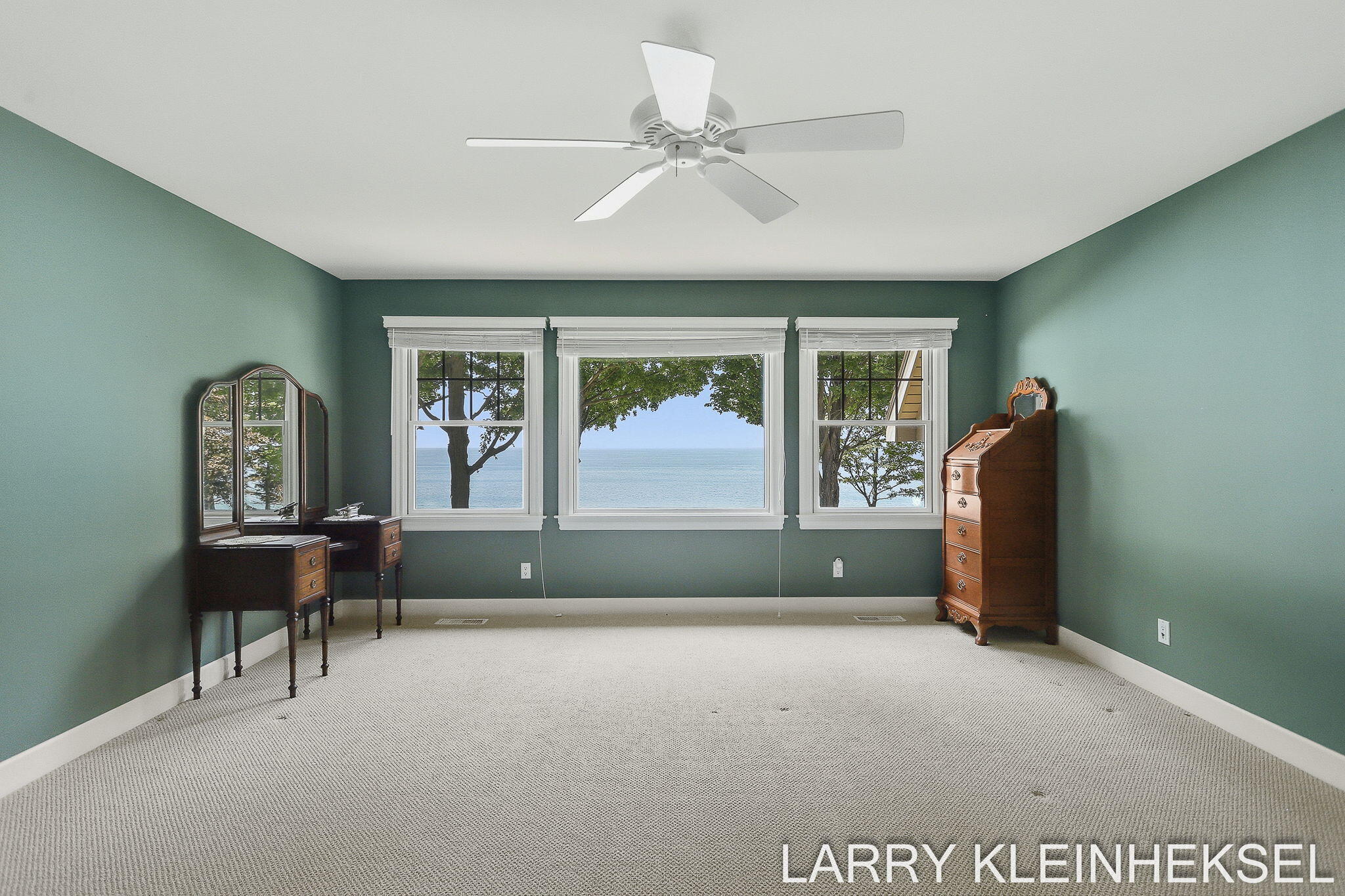 5645 N Lakeshore Drive Holland MI 49424