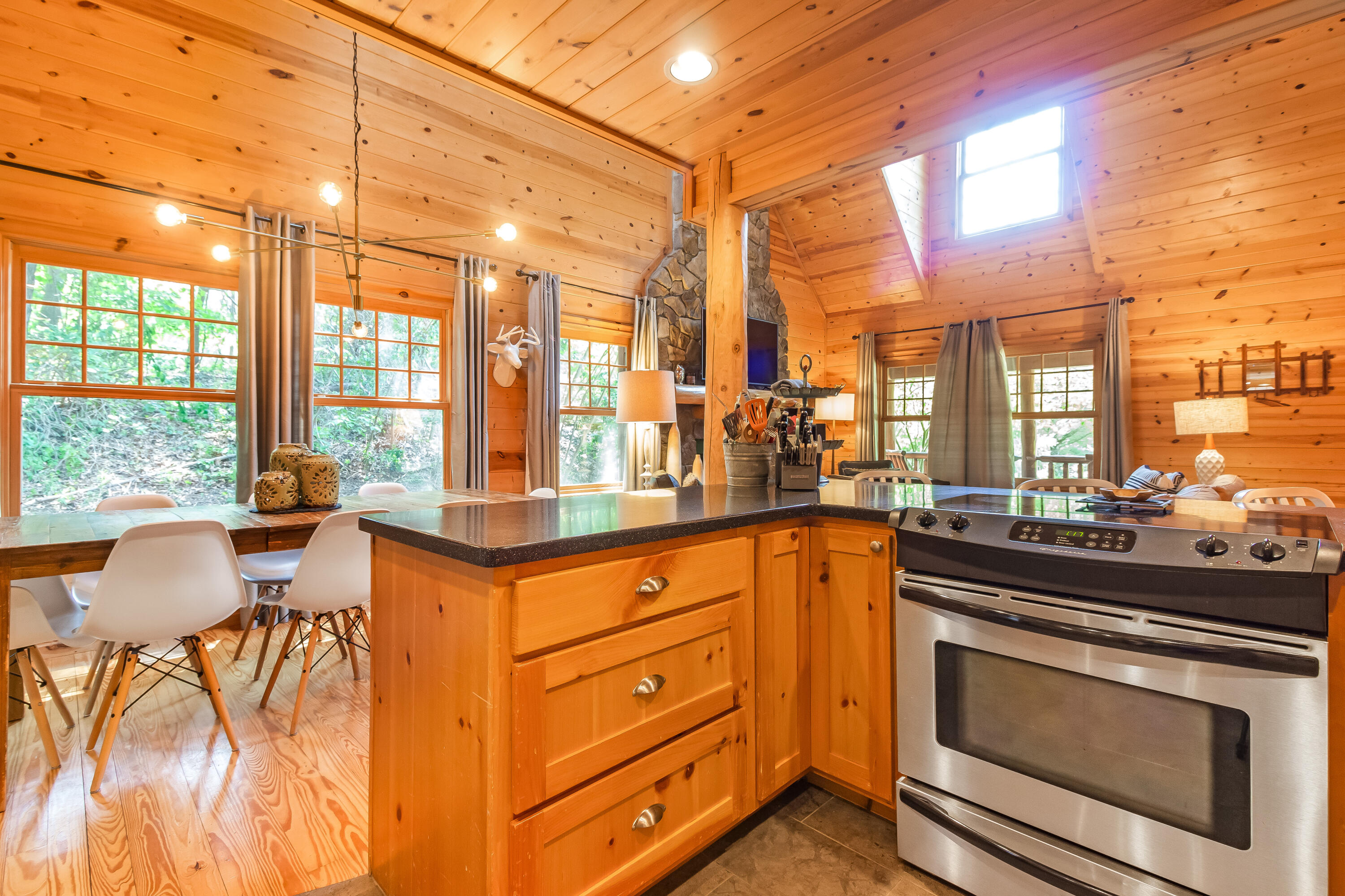 3561 Kingfisher Cove Drive Saugatuck MI 49453