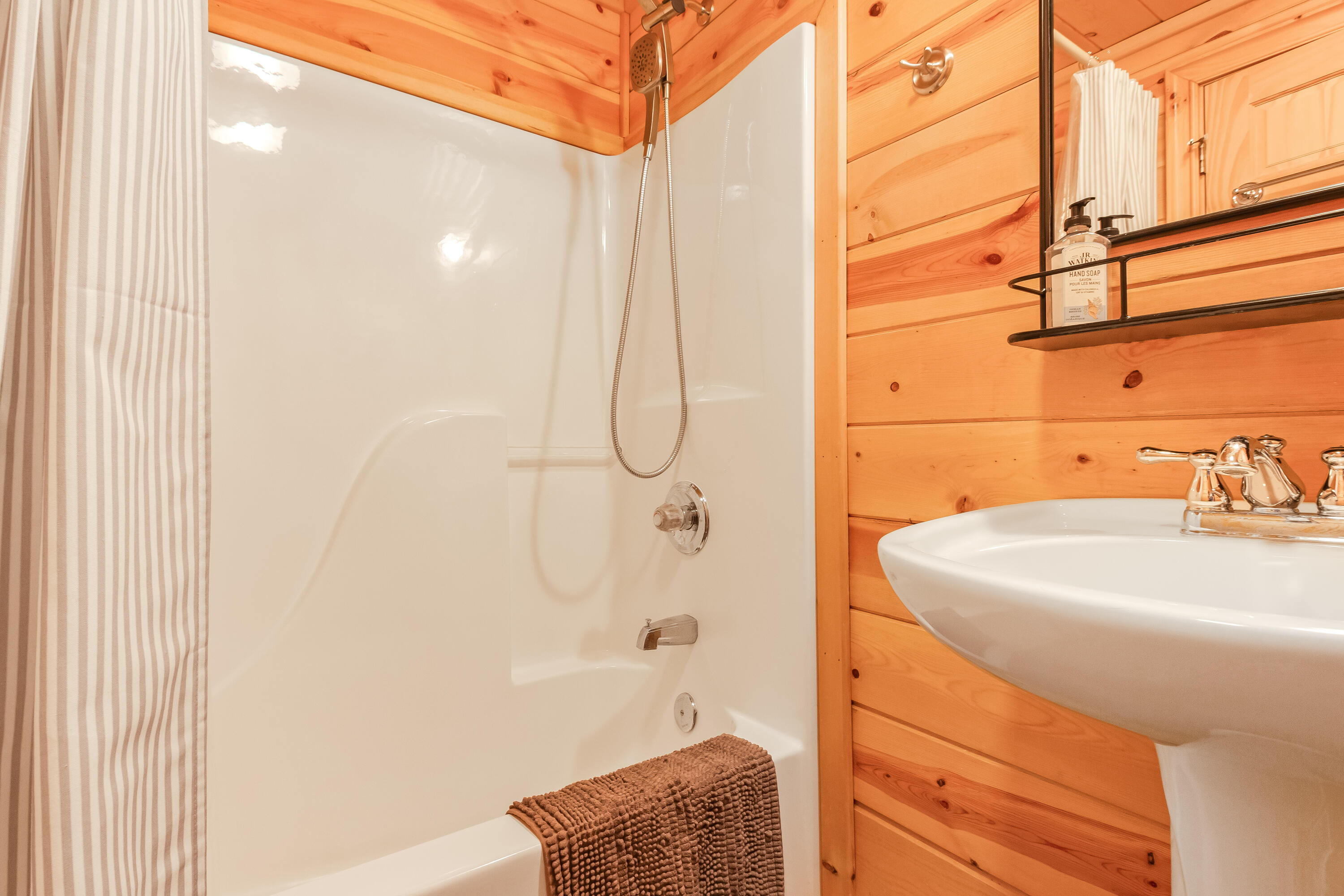 3561 Kingfisher Cove Drive Saugatuck MI 49453