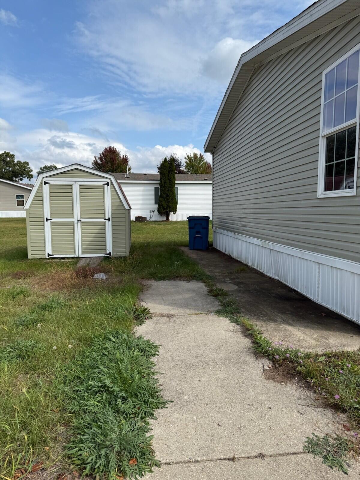 1832 Pepperwood Trail W Muskegon MI 49442