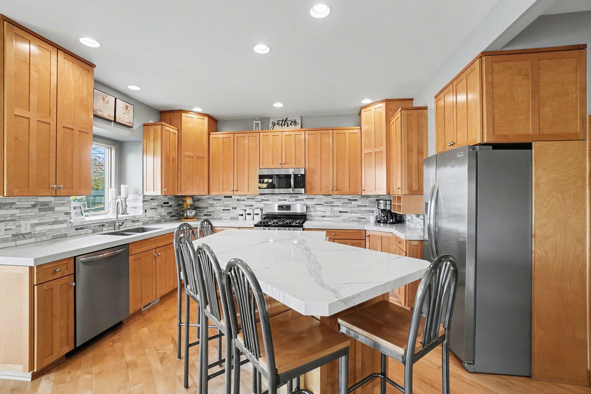 2213 N Bristol Street Holland MI 49424
