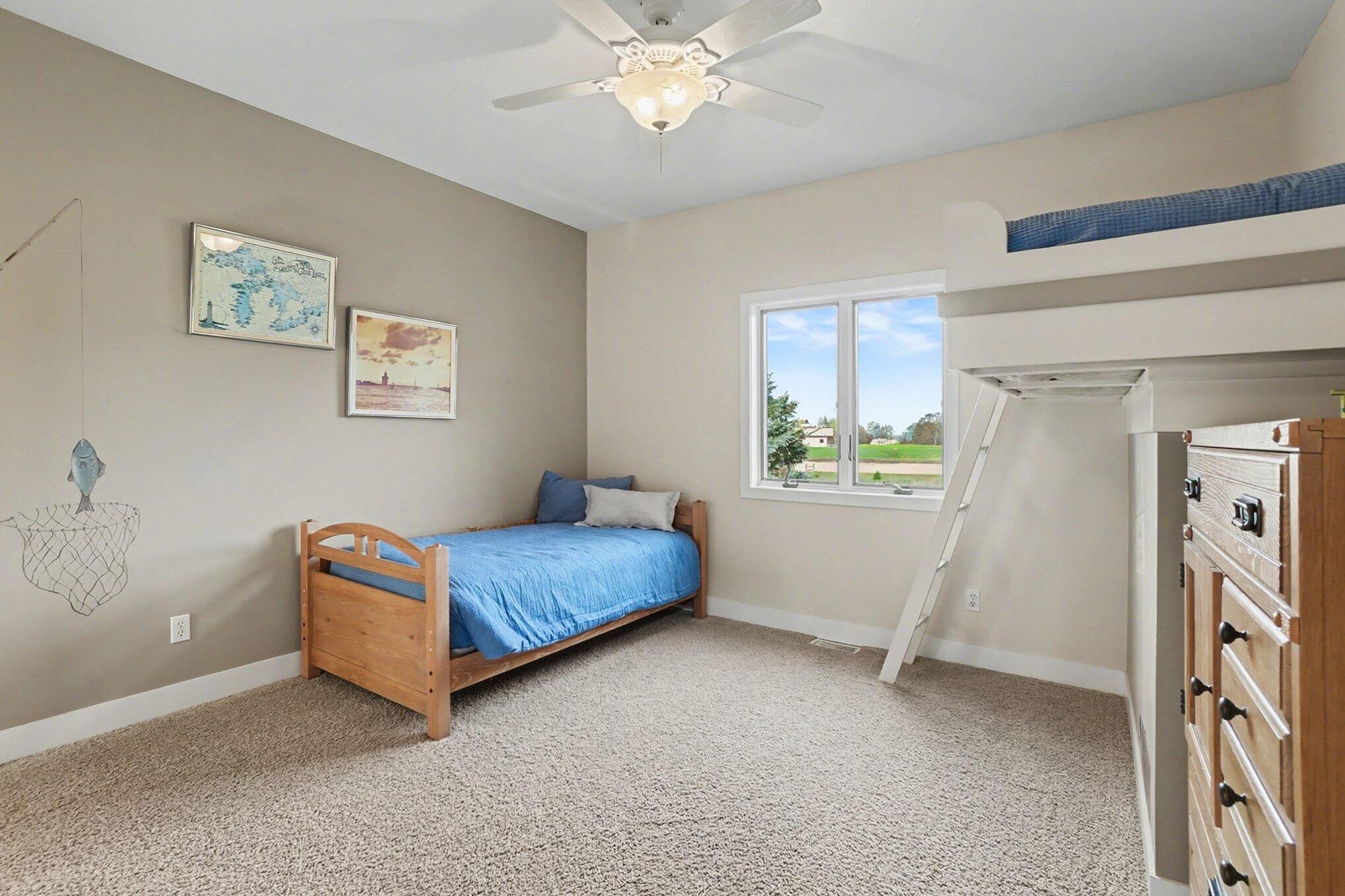 2213 N Bristol Street Holland MI 49424