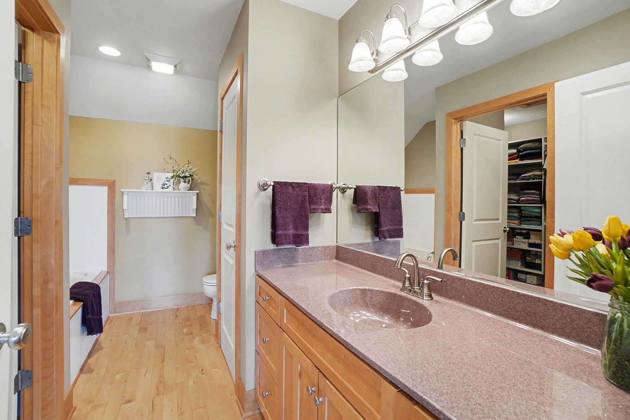 2213 N Bristol Street Holland MI 49424