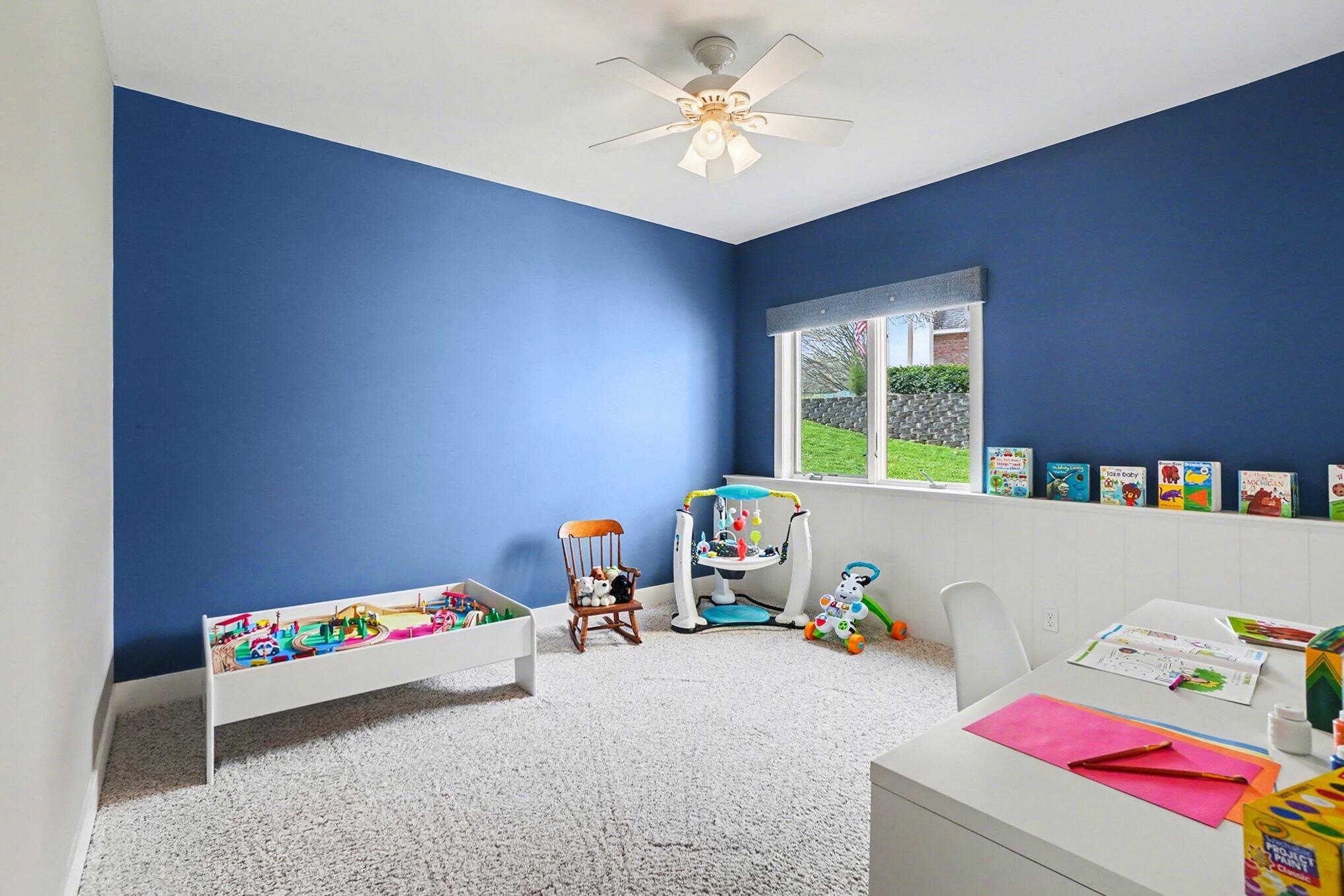2213 N Bristol Street Holland MI 49424