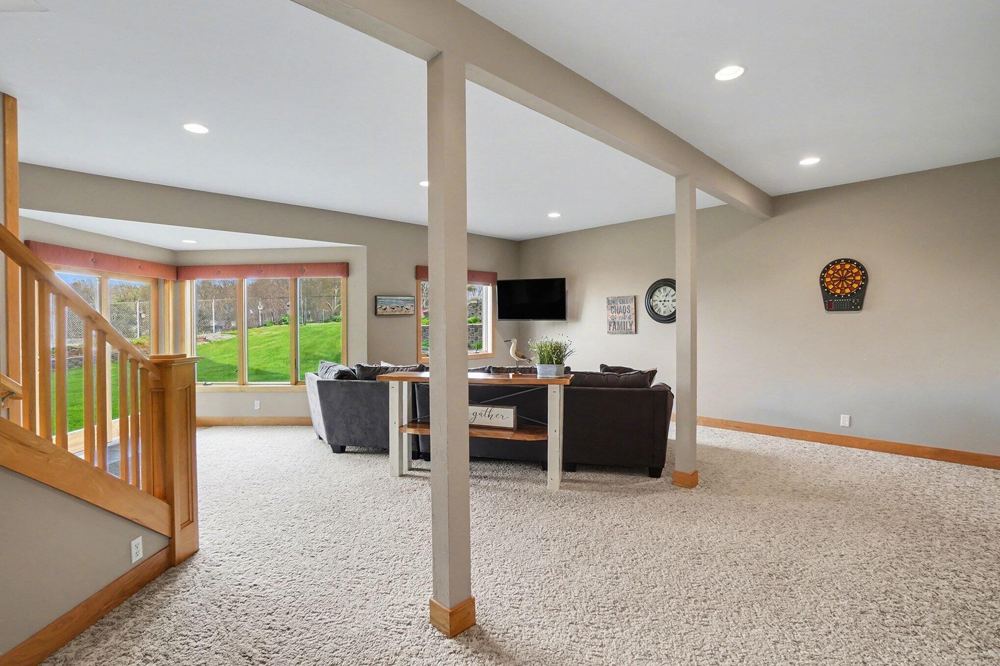 2213 N Bristol Street Holland MI 49424