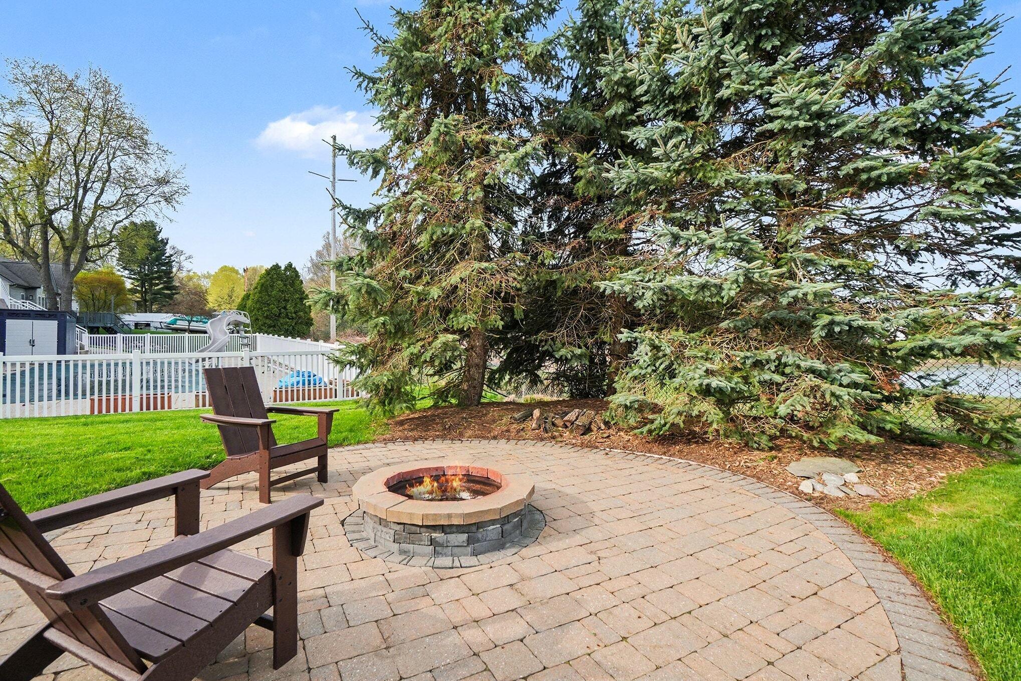 2213 N Bristol Street Holland MI 49424