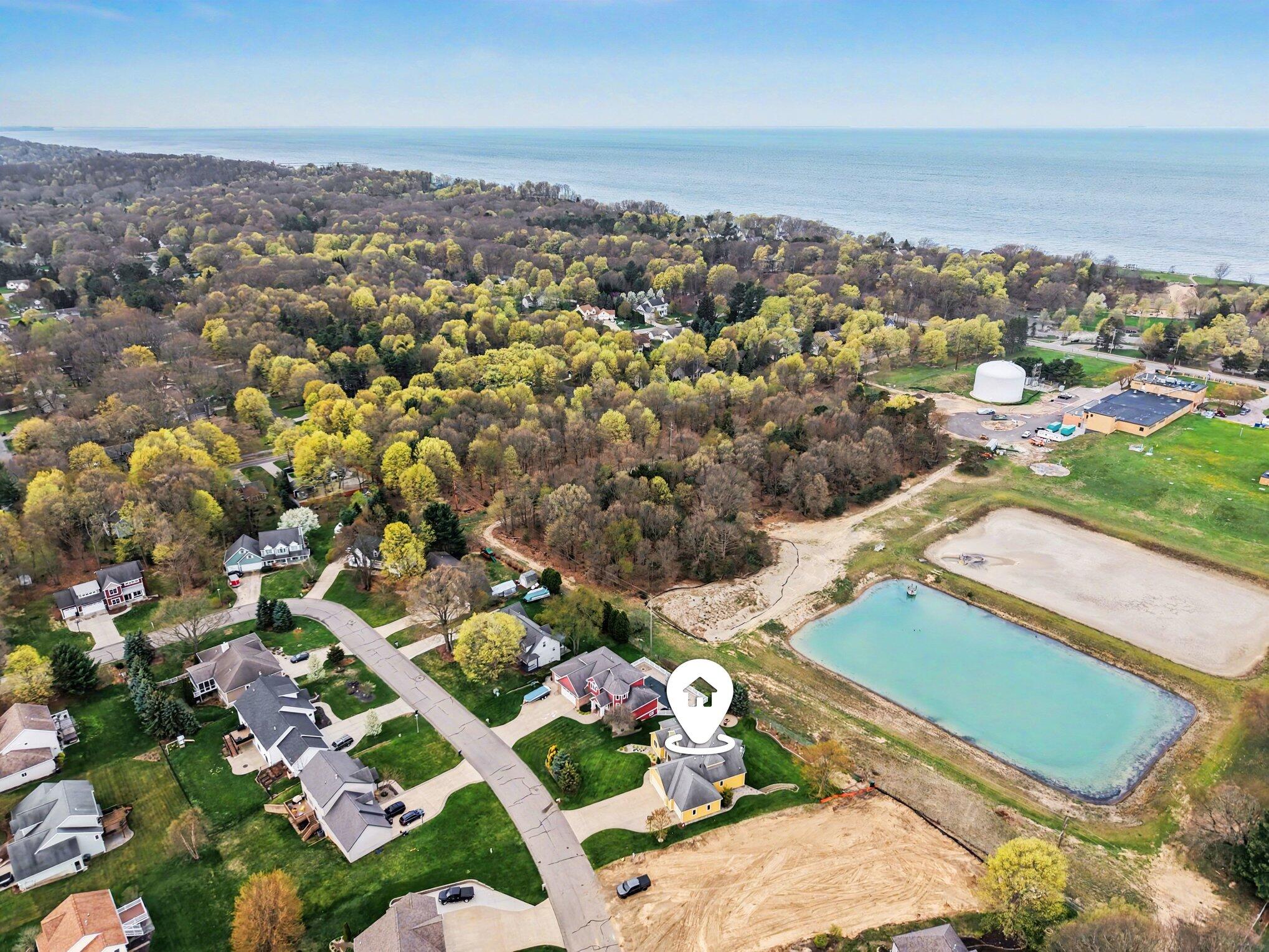 2213 N Bristol Street Holland MI 49424