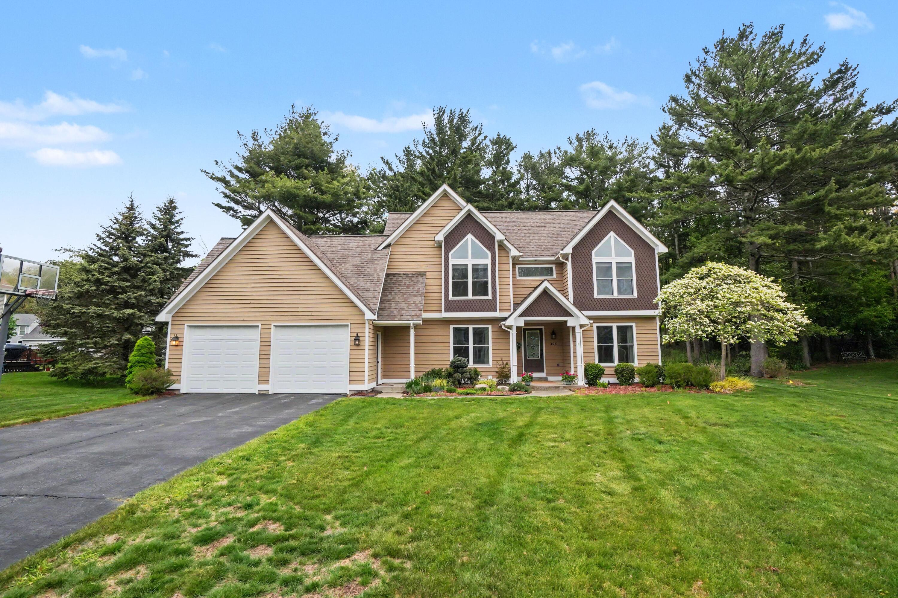 205 Woodlark Court Holland MI 49424