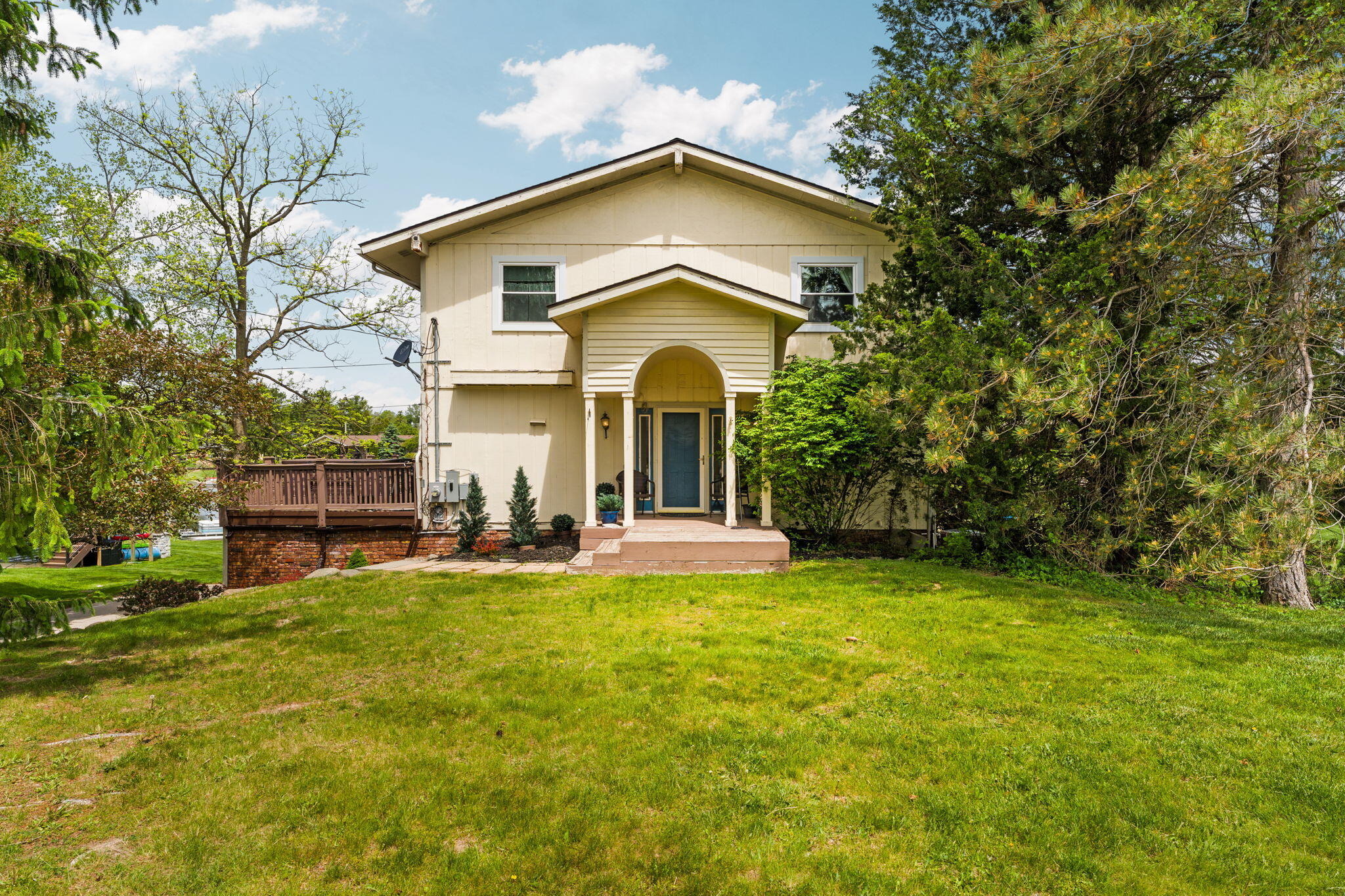 7490 Ledgewood Drive Fenton MI 48430