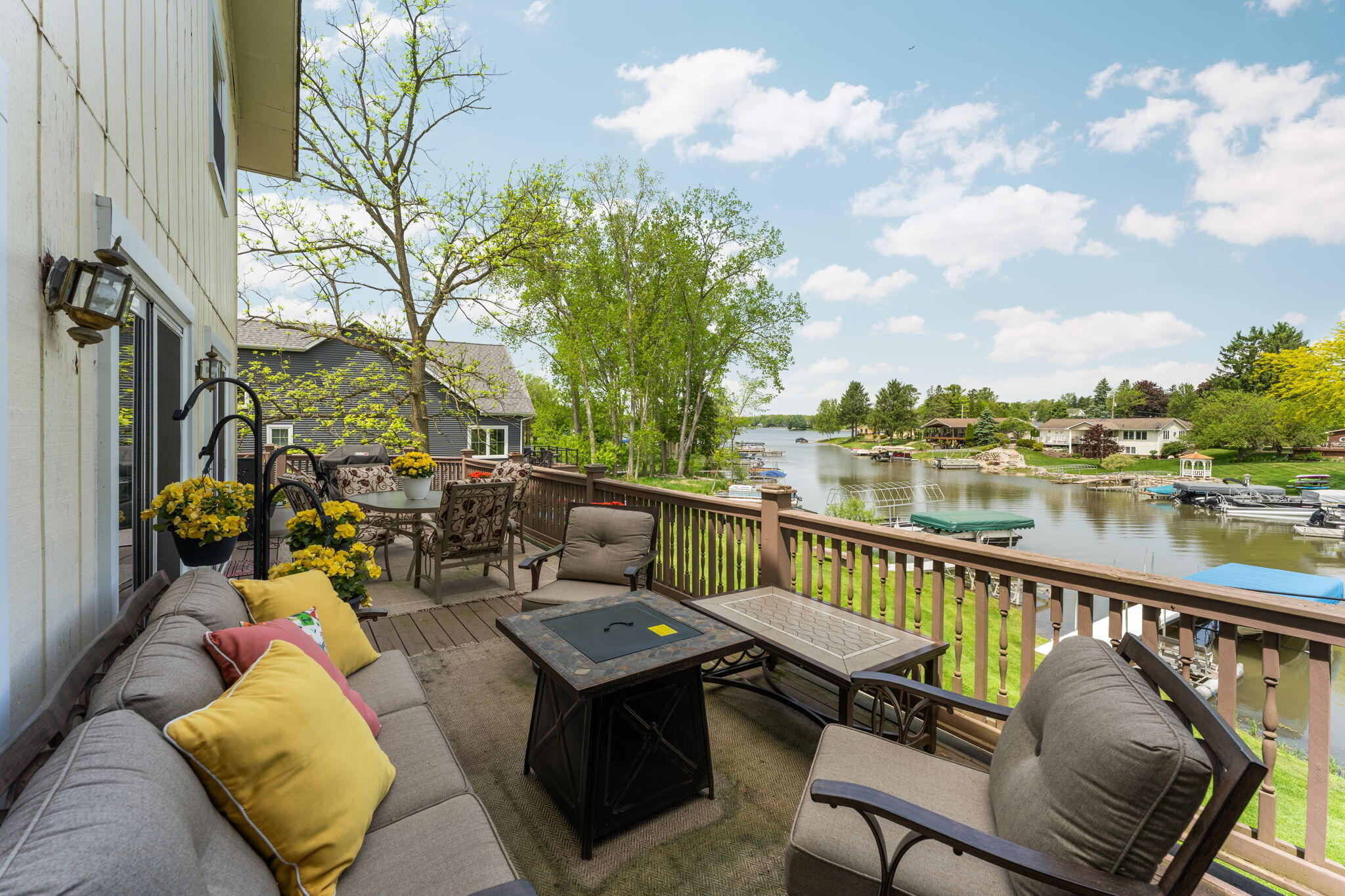 7490 Ledgewood Drive Fenton MI 48430