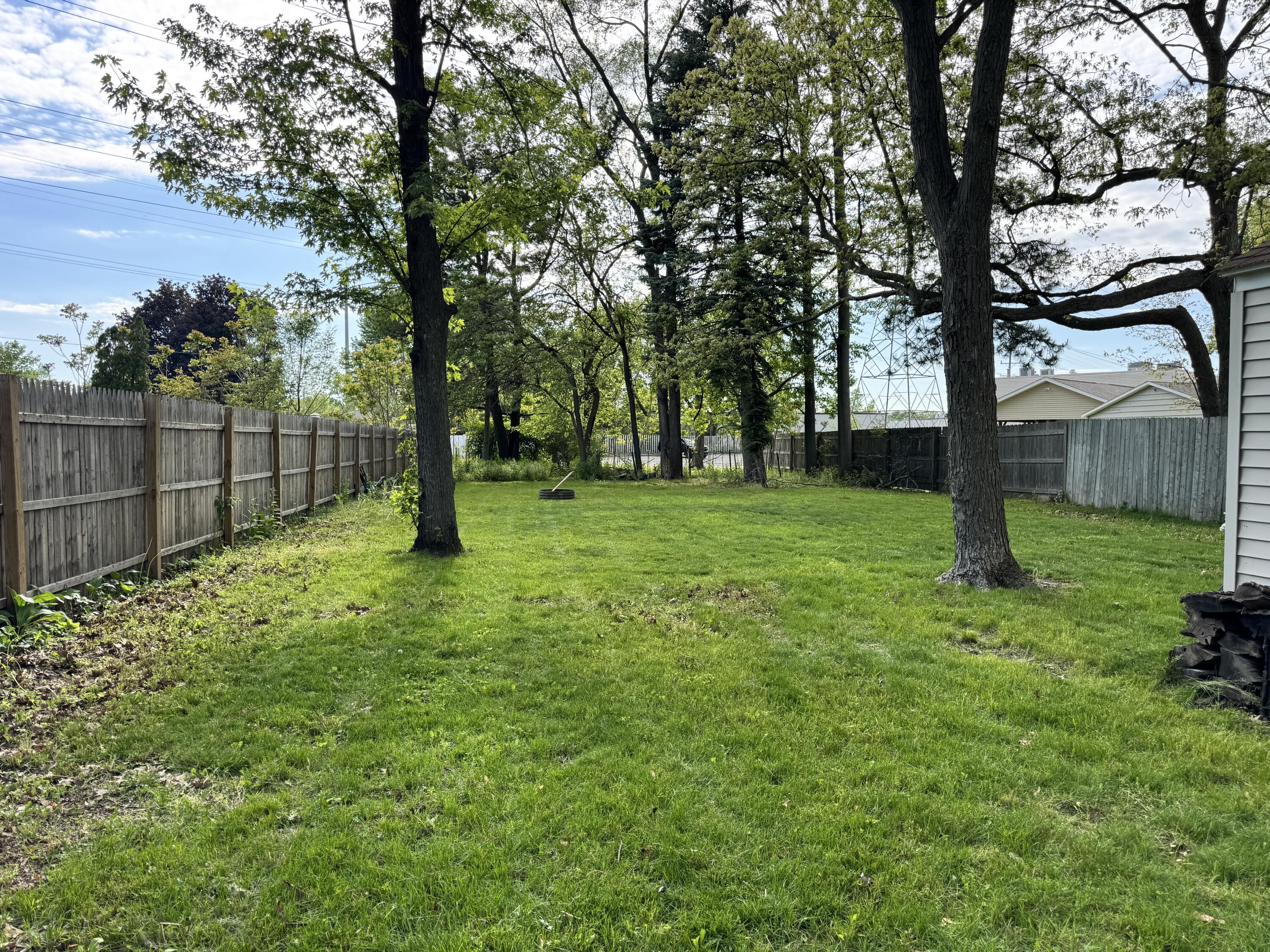 3015 Buchanan Avenue SW Grand Rapids MI 49548