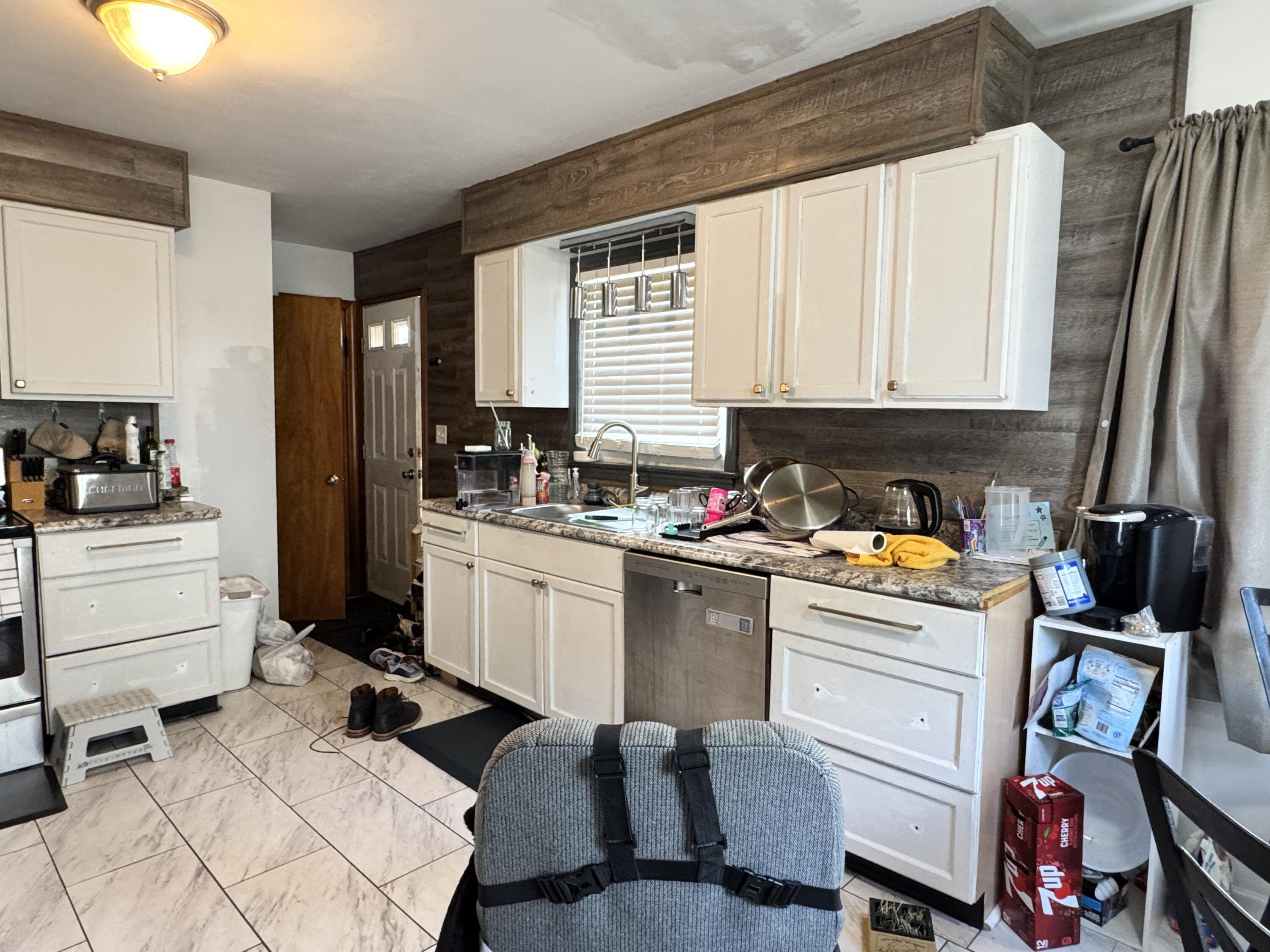 3015 Buchanan Avenue SW Grand Rapids MI 49548