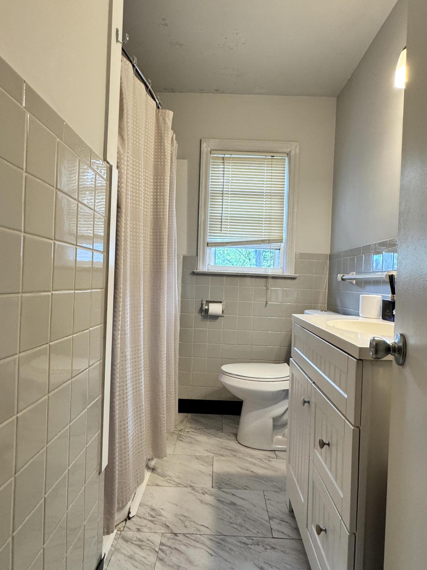 3015 Buchanan Avenue SW Grand Rapids MI 49548