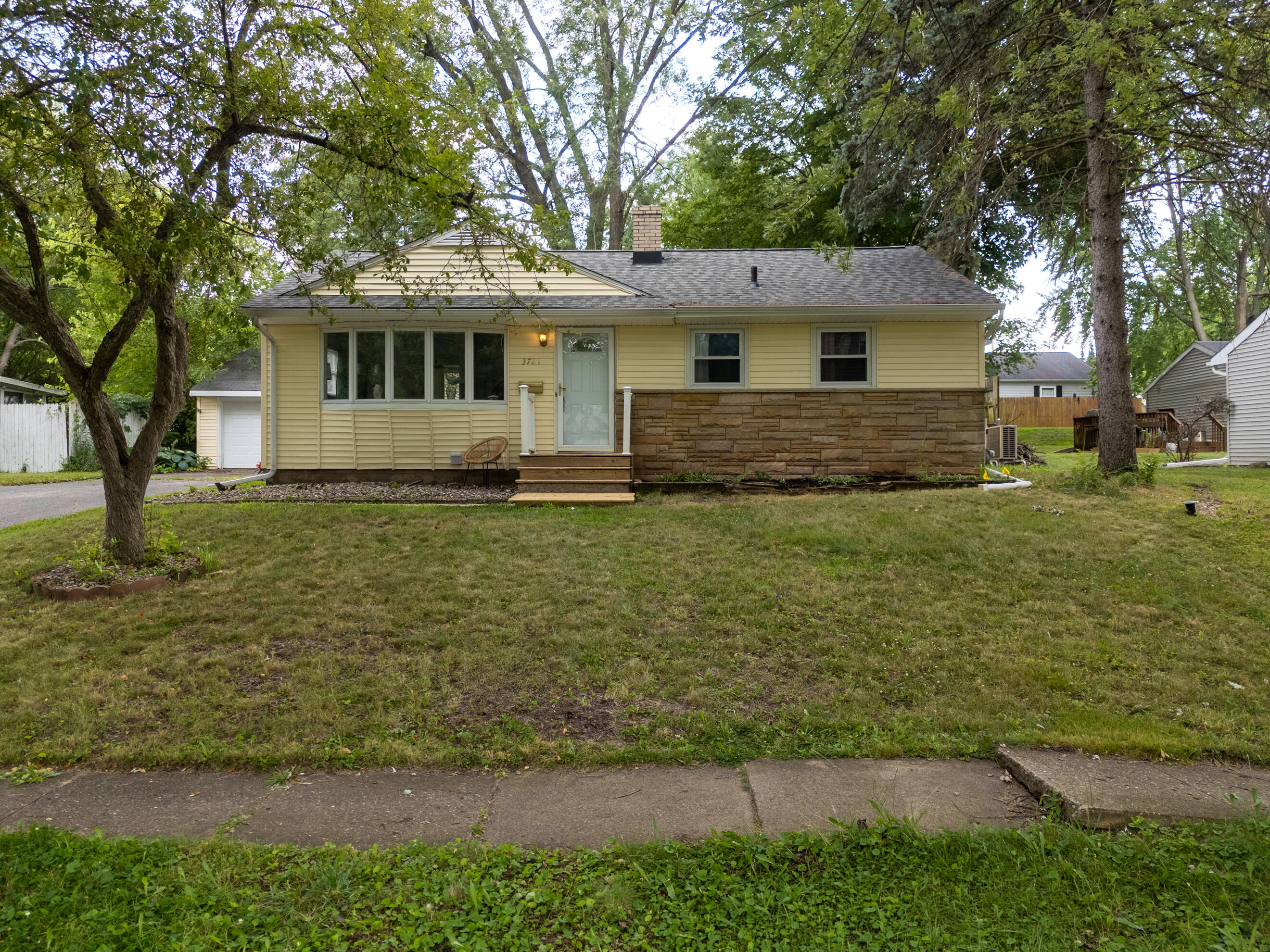 3721 Devonshire Avenue Kalamazoo MI 49006