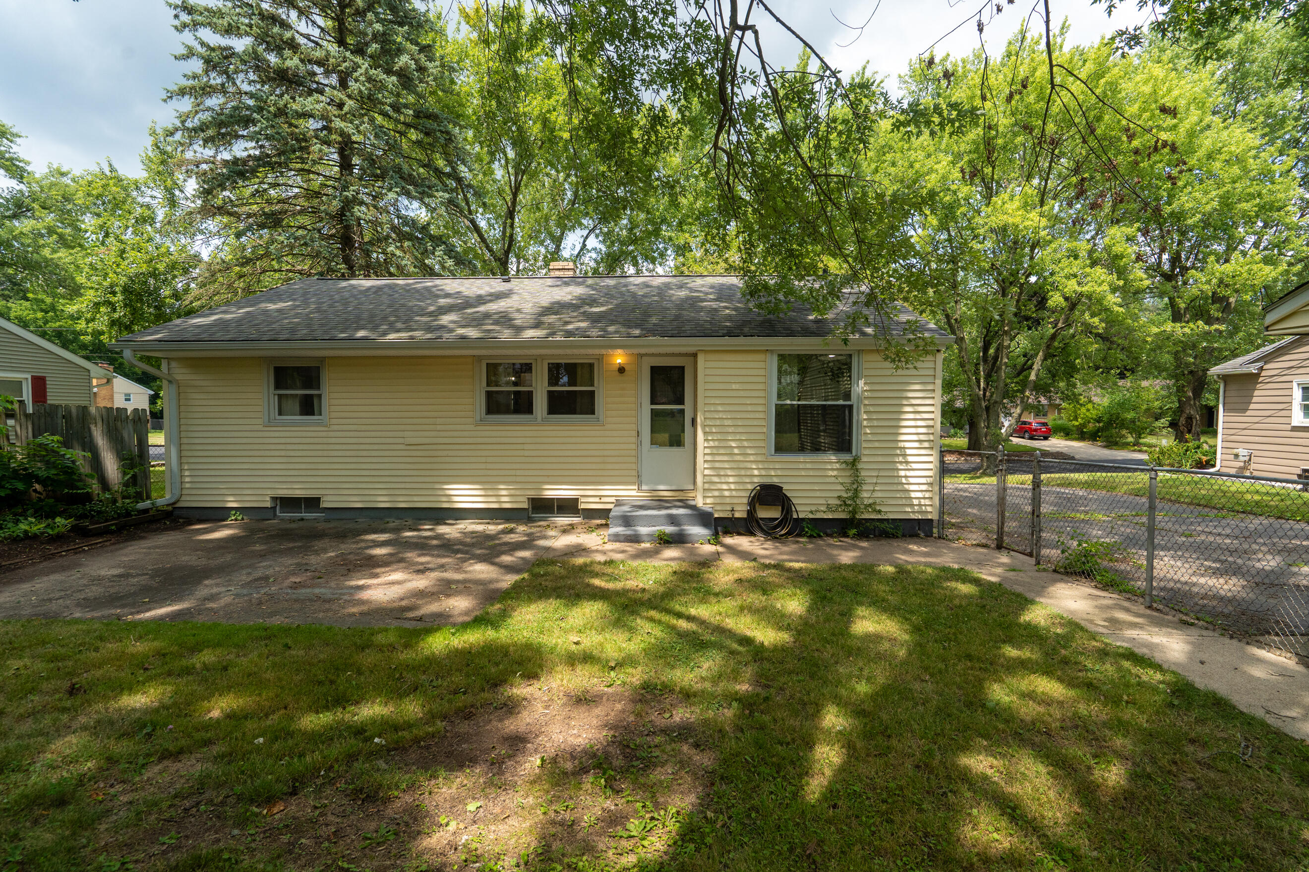 3721 Devonshire Avenue Kalamazoo MI 49006
