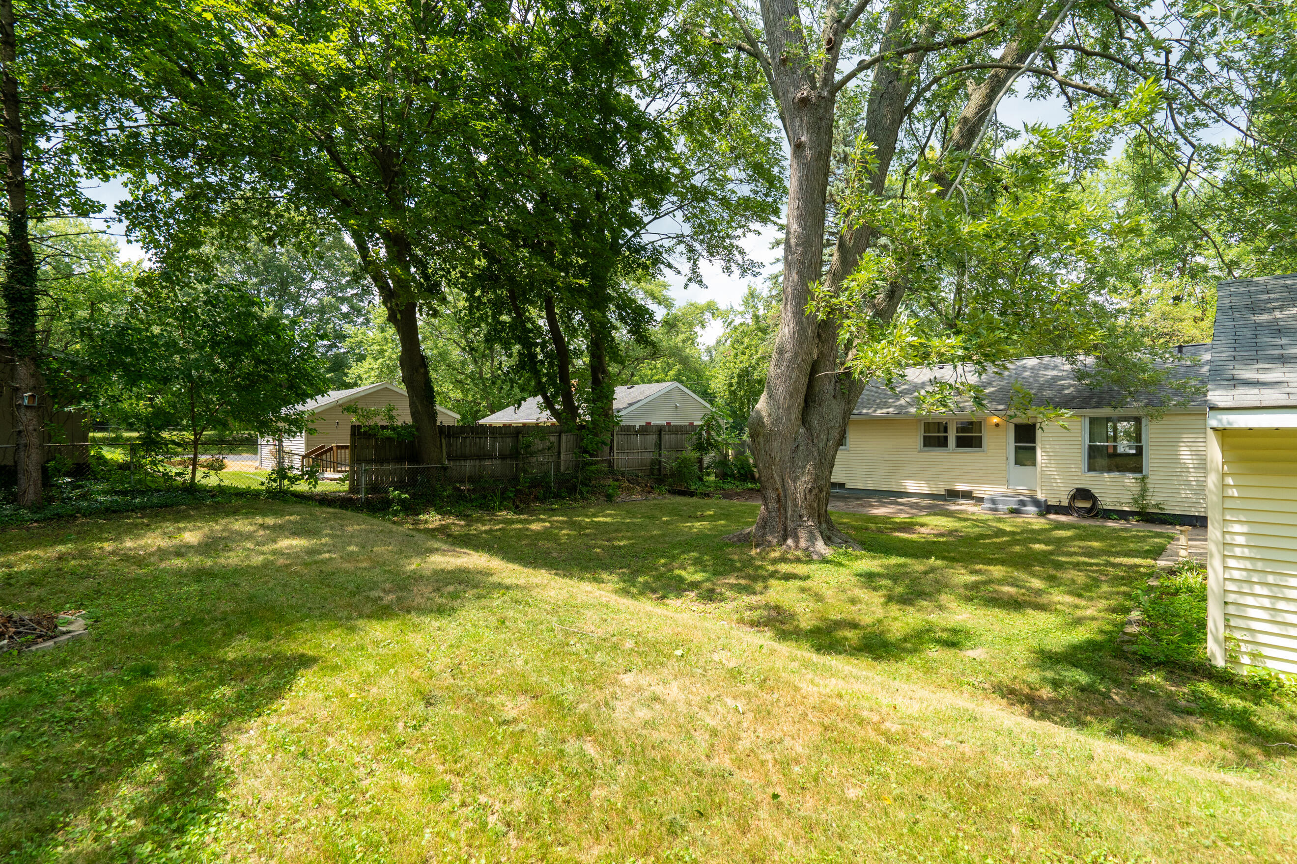 3721 Devonshire Avenue Kalamazoo MI 49006