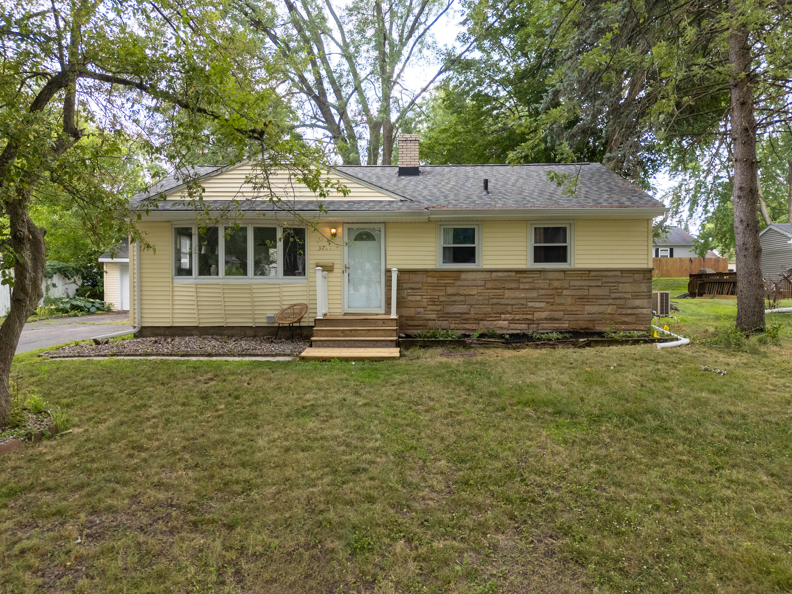 3721 Devonshire Avenue Kalamazoo MI 49006