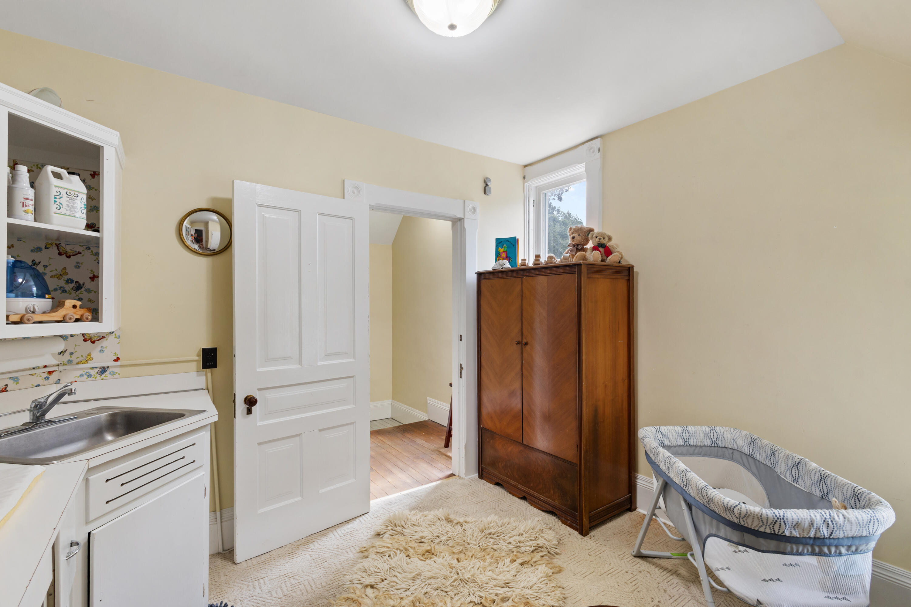 5932 N Riverview Drive Kalamazoo MI 49004