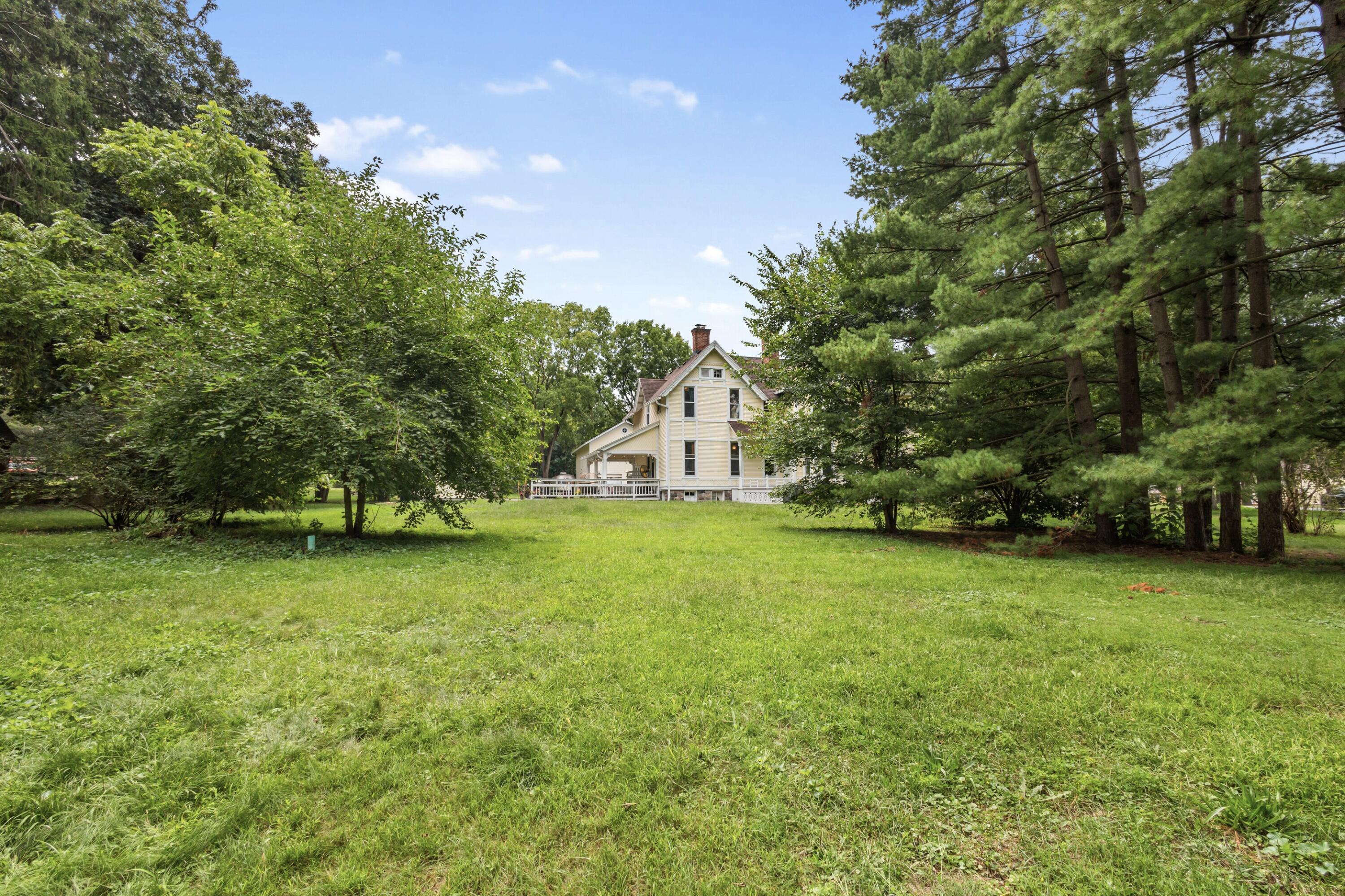 5932 N Riverview Drive Kalamazoo MI 49004