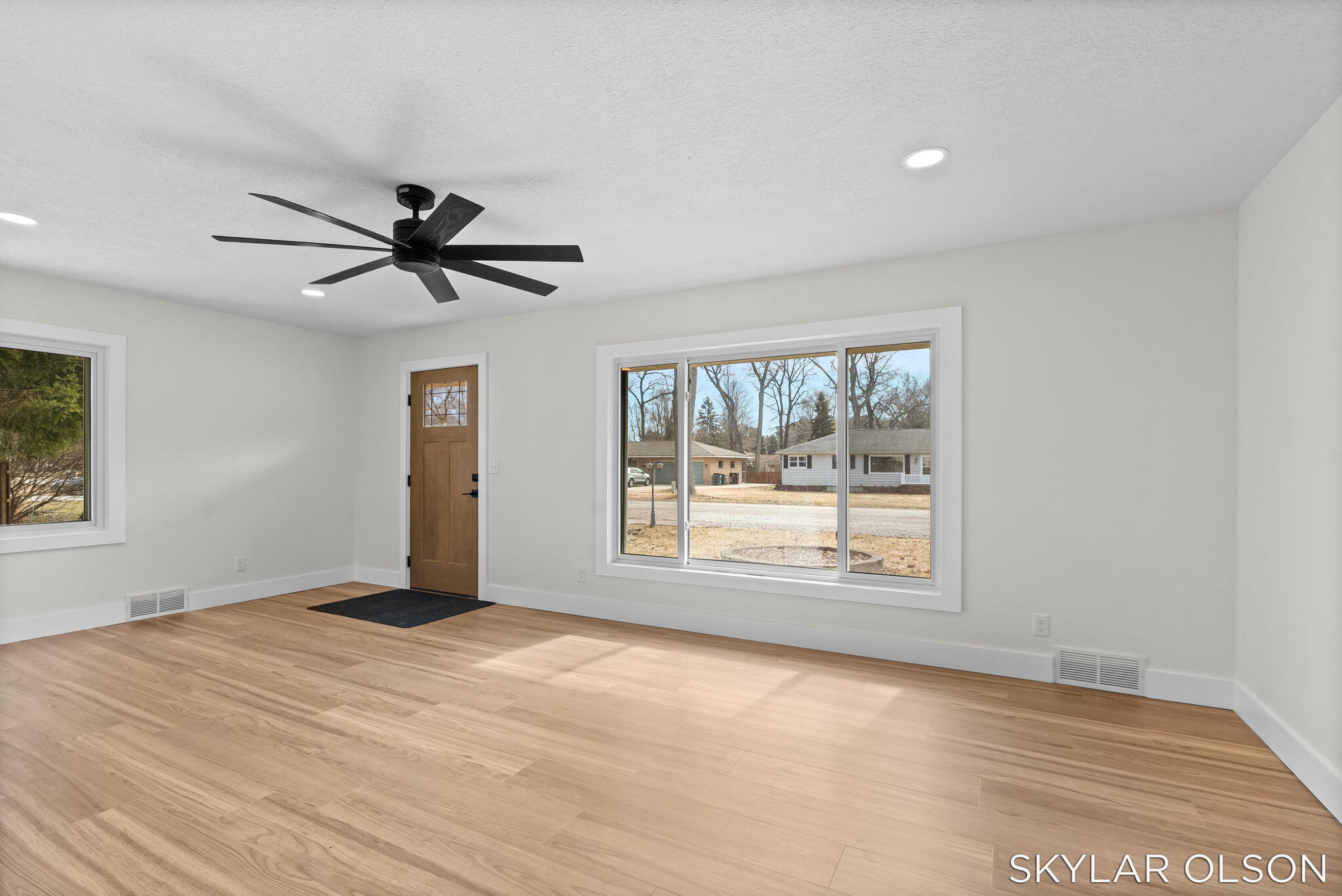 1924 Maryland Boulevard Norton Shores MI 49441