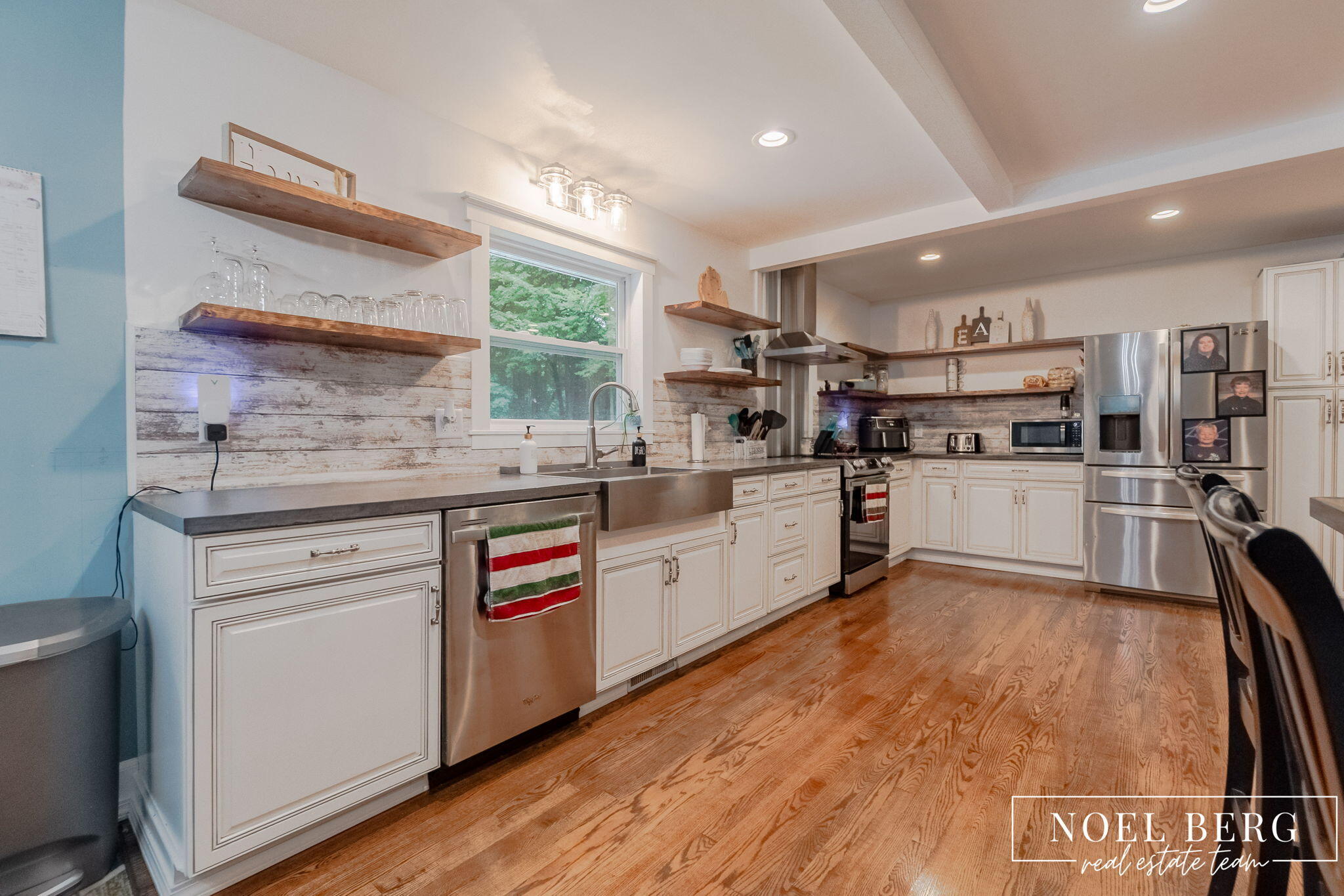 4737 W Giles Road Muskegon MI 49445
