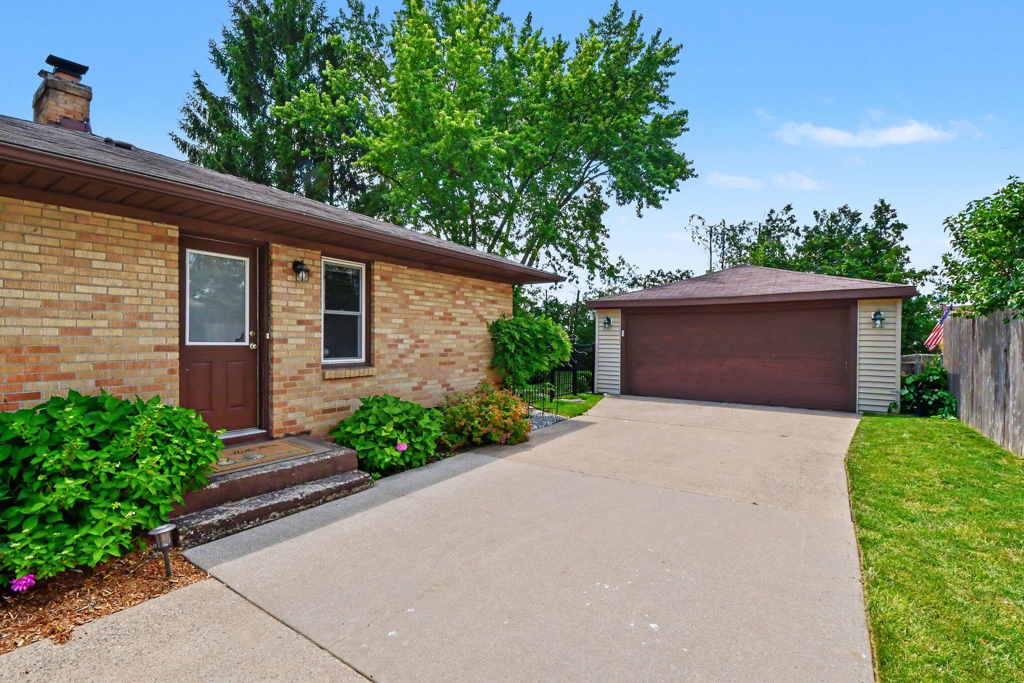 1849 Avondale Drive SE Grand Rapids MI 49506