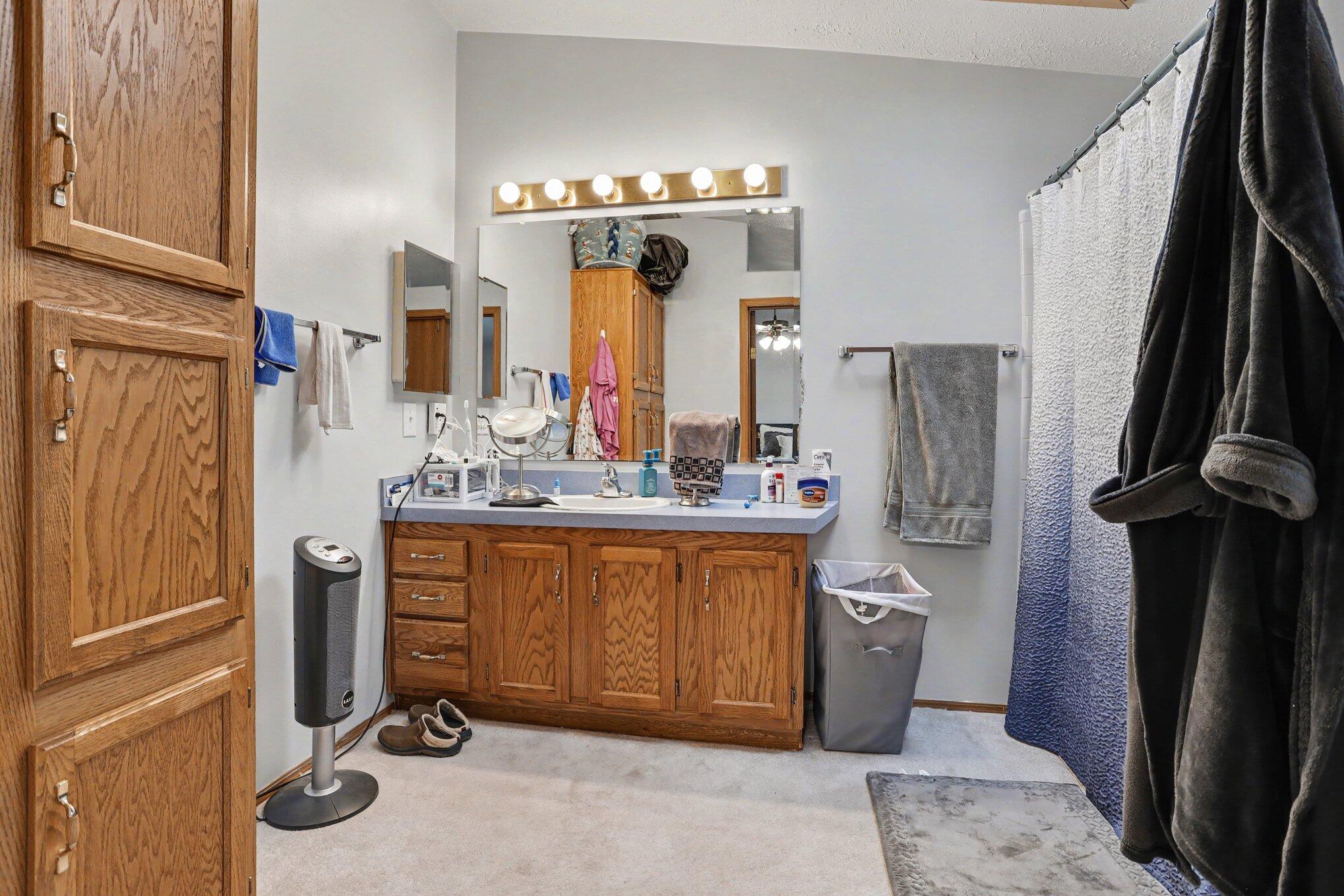 1367 John Ross Drive Kalamazoo MI 49009