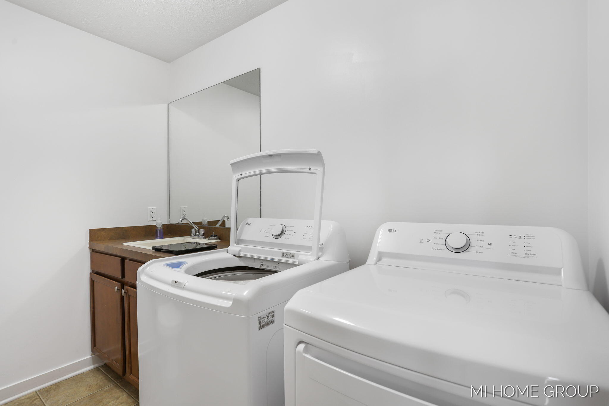 3729 Hickoryrow Court Holland MI 49424