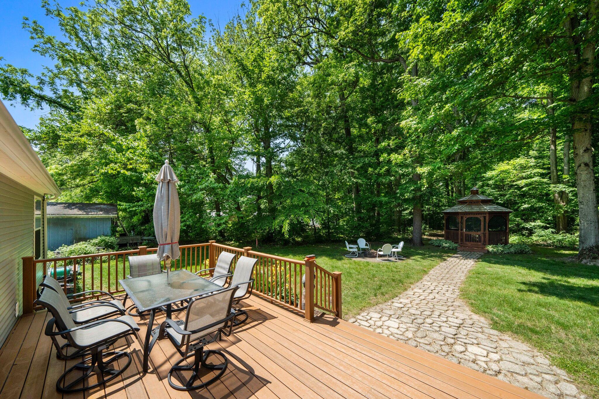 61738 Lake View Drive Cassopolis MI 49031