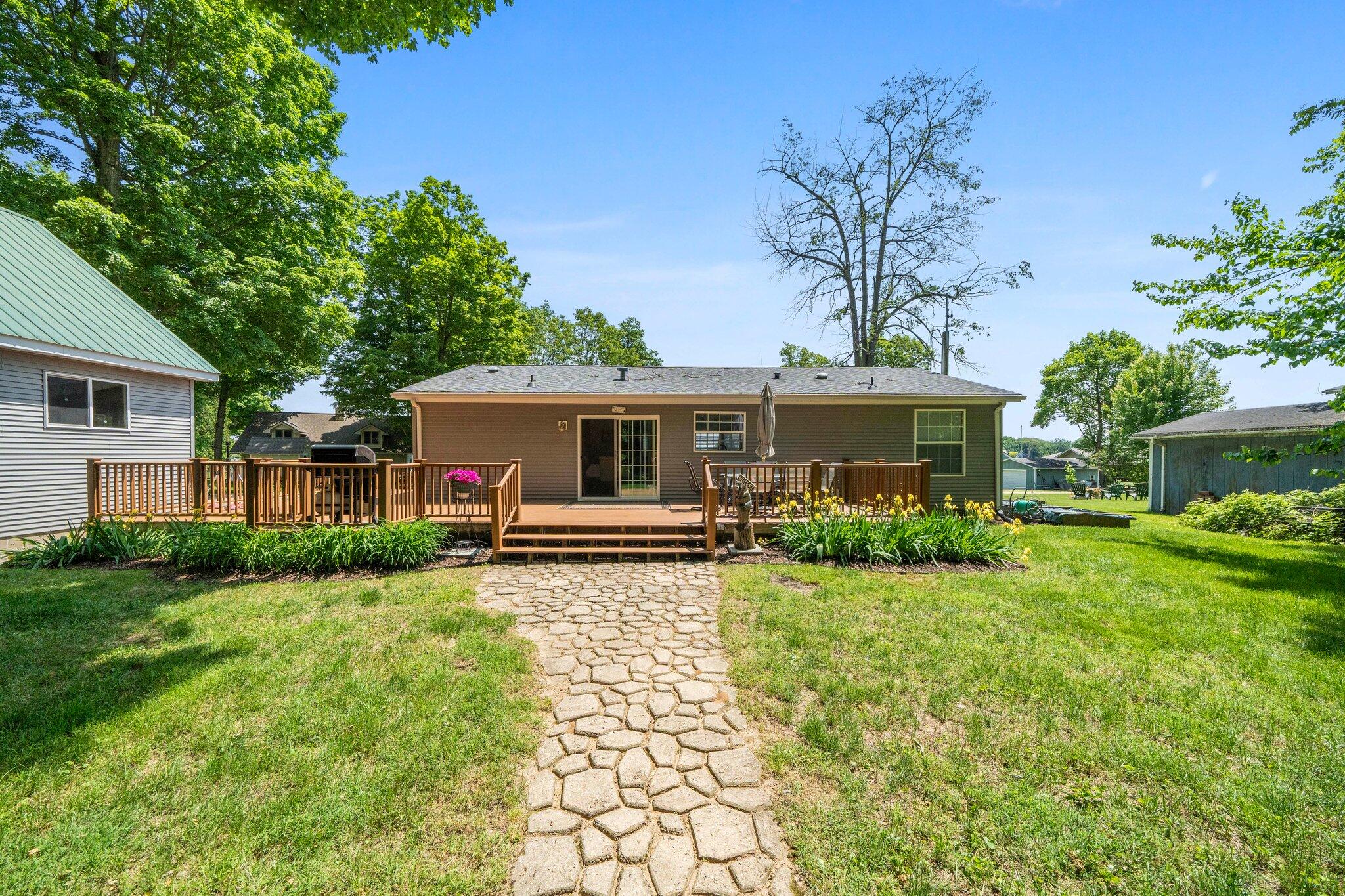 61738 Lake View Drive Cassopolis MI 49031