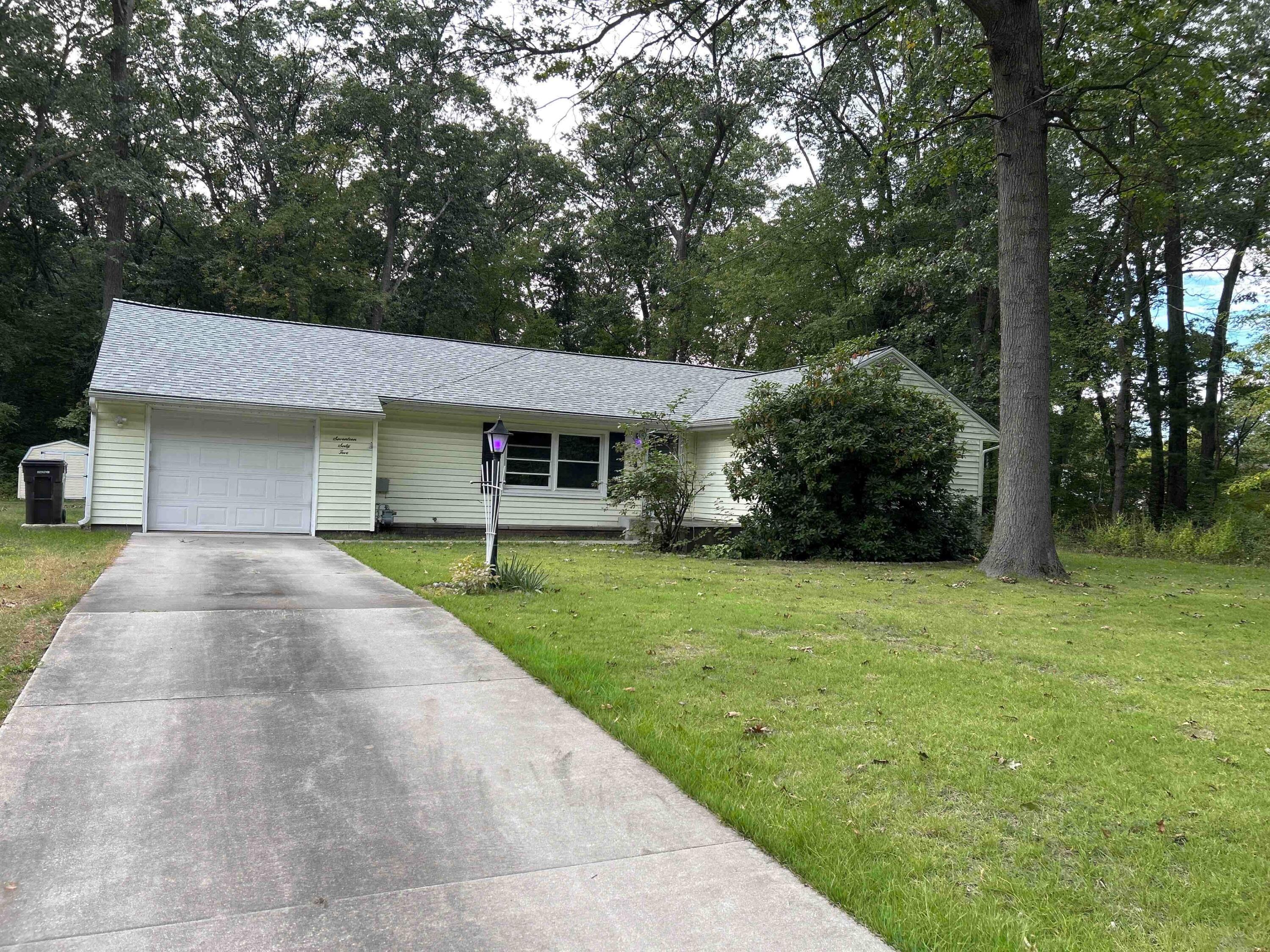 1765 Creston Street Muskegon MI 49445