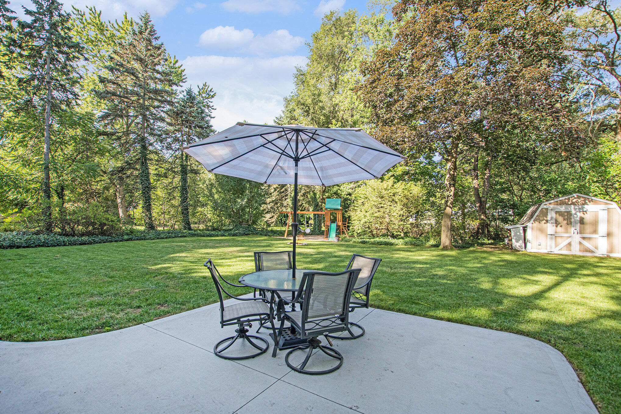 720 Ruth Avenue Holland MI 49423