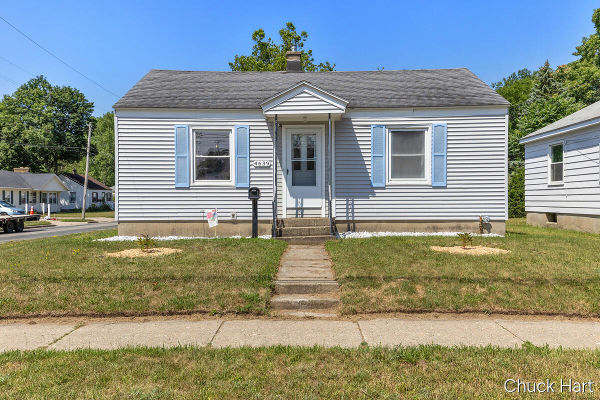 4639 Walton Avenue SW Grand Rapids MI 49548