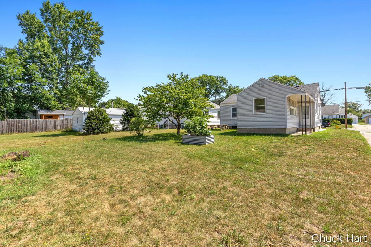 4639 Walton Avenue SW Grand Rapids MI 49548