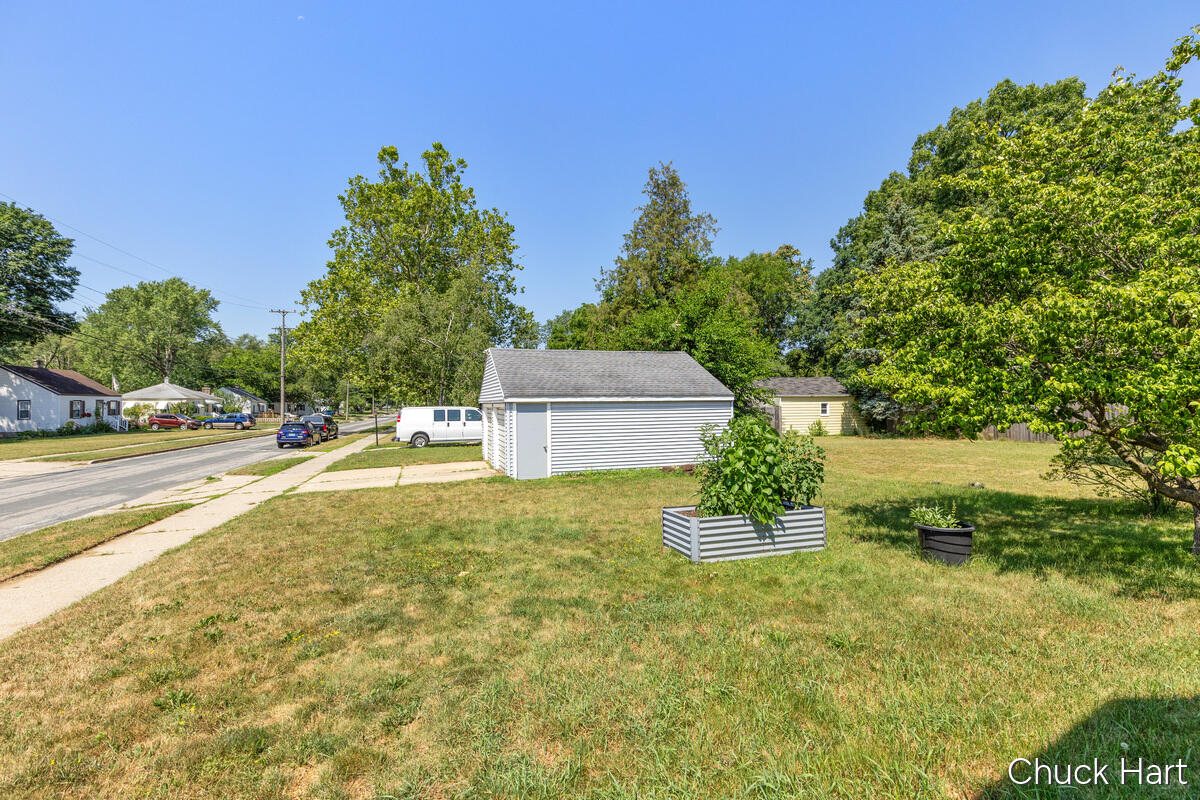 4639 Walton Avenue SW Grand Rapids MI 49548