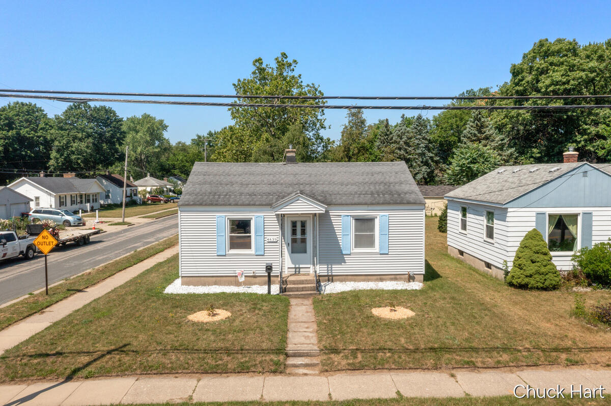 4639 Walton Avenue SW Grand Rapids MI 49548