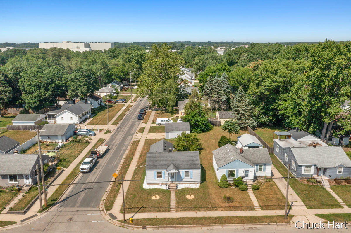 4639 Walton Avenue SW Grand Rapids MI 49548