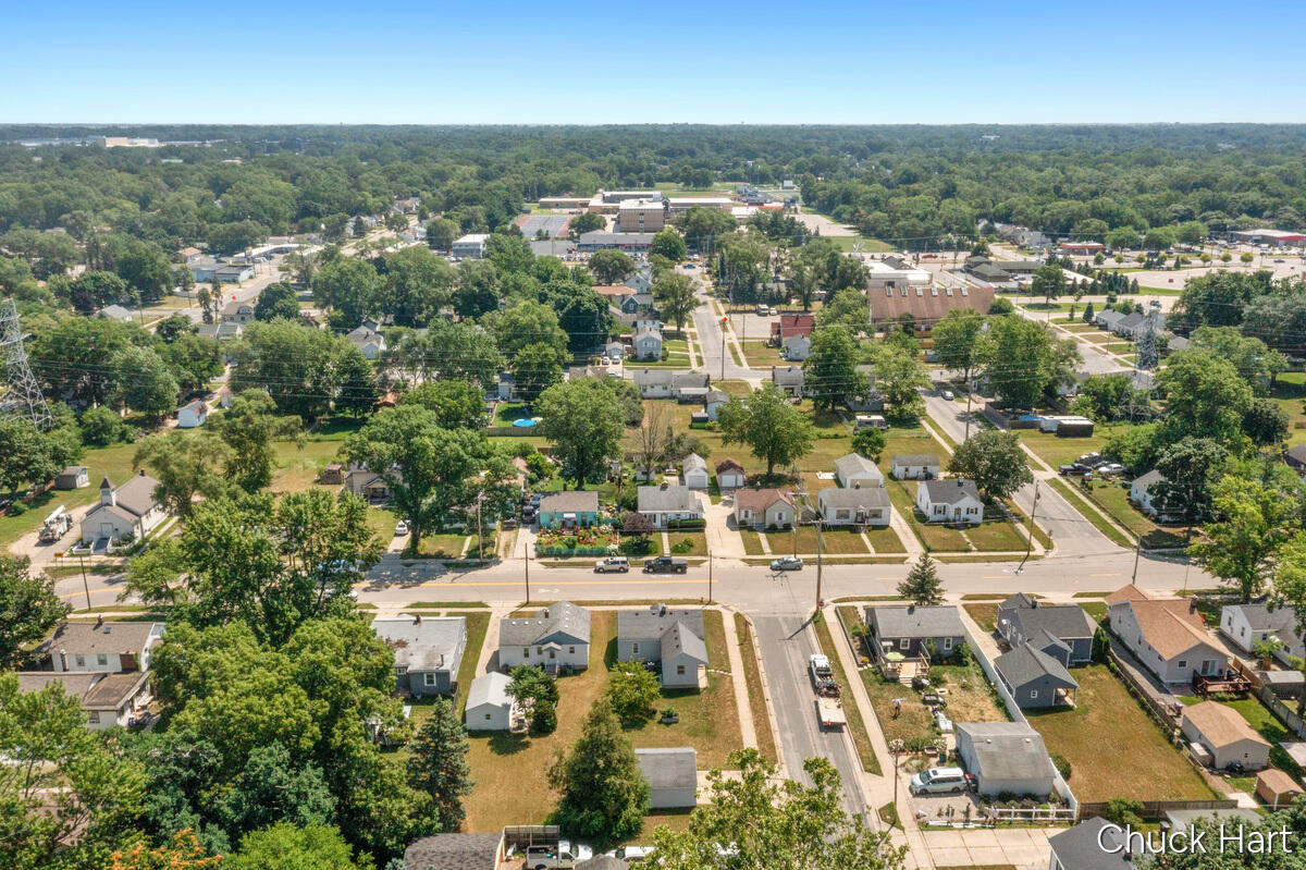 4639 Walton Avenue SW Grand Rapids MI 49548