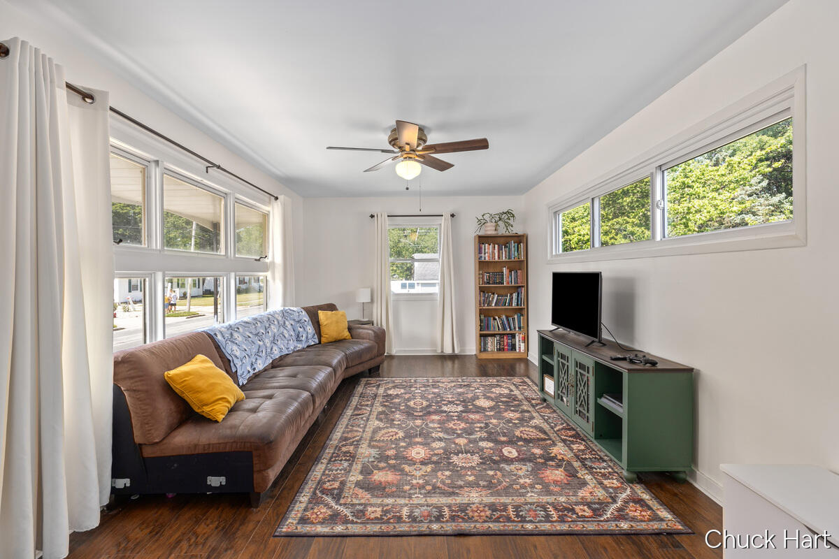 4639 Walton Avenue SW Grand Rapids MI 49548