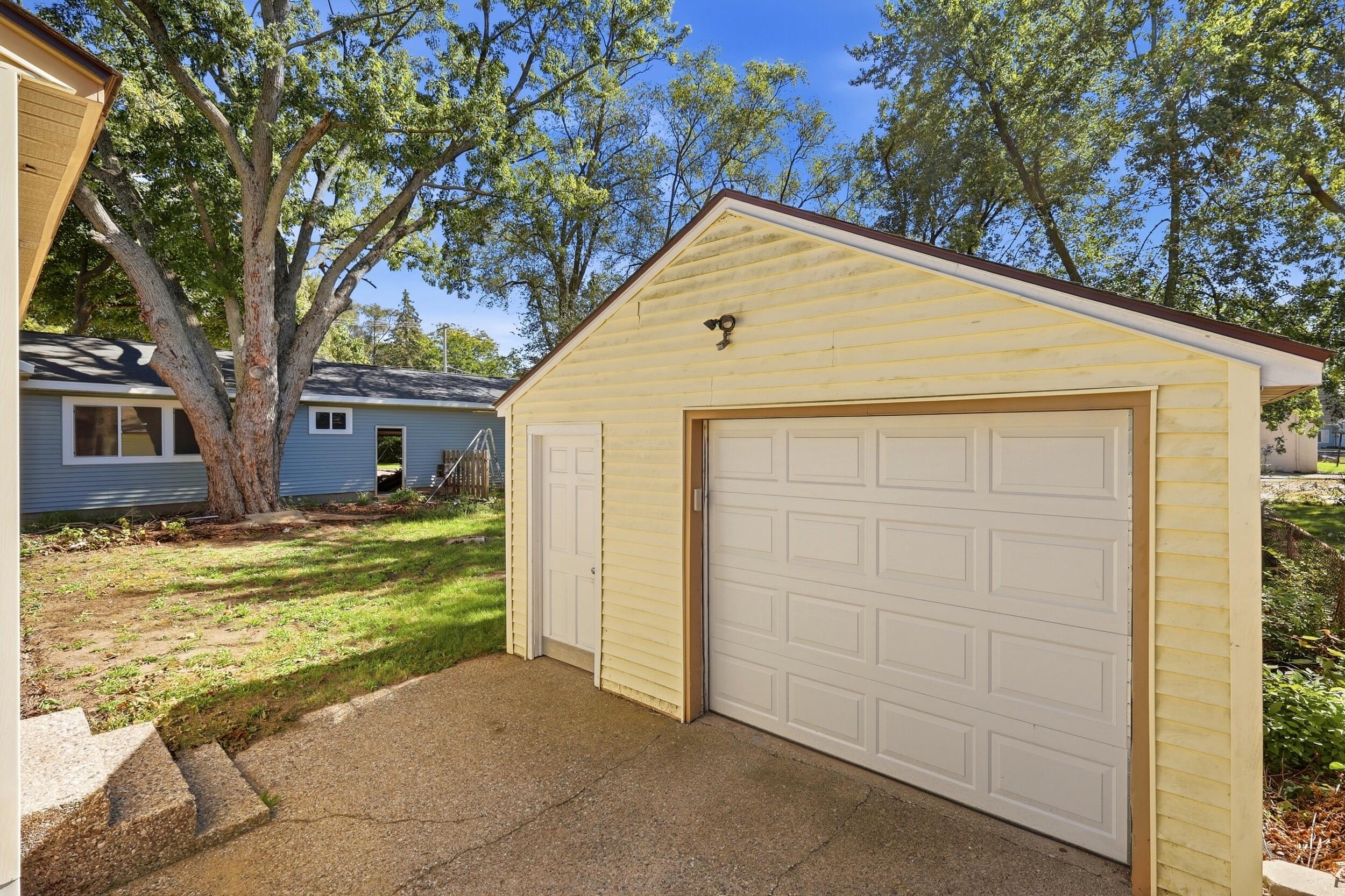 1083 Amity Avenue Muskegon MI 49442