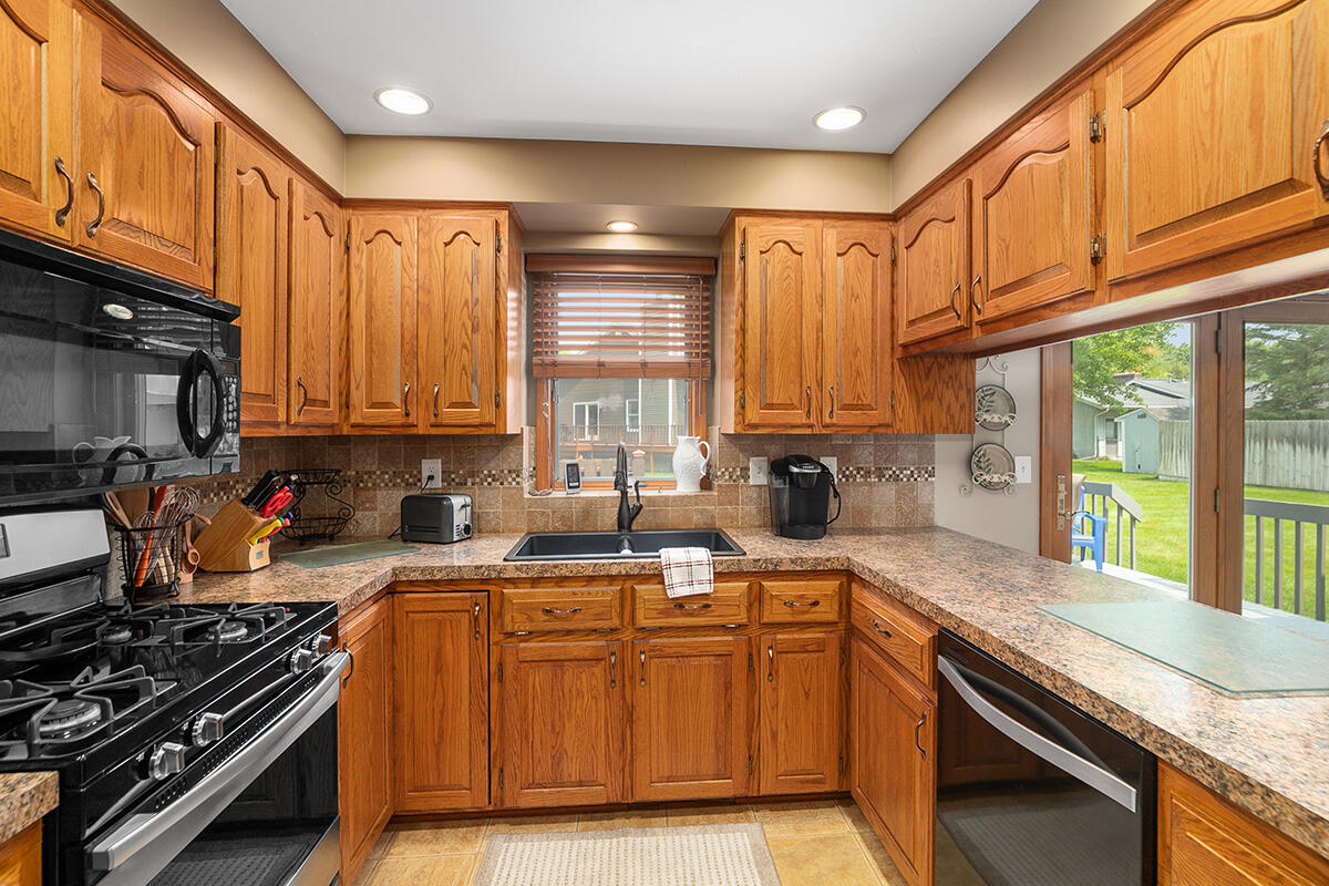 14159 Pheasant Run Holland MI 49424