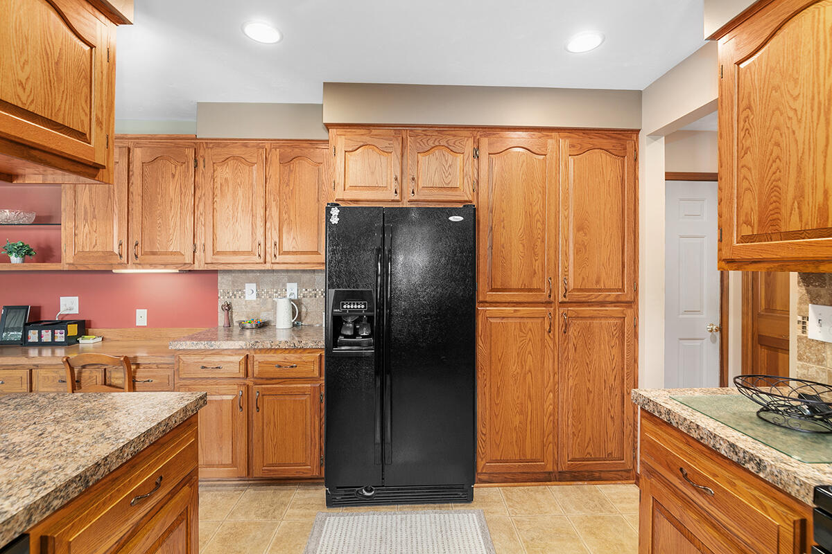 14159 Pheasant Run Holland MI 49424