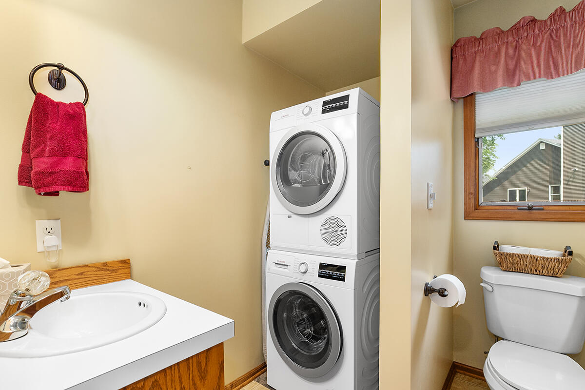 14159 Pheasant Run Holland MI 49424