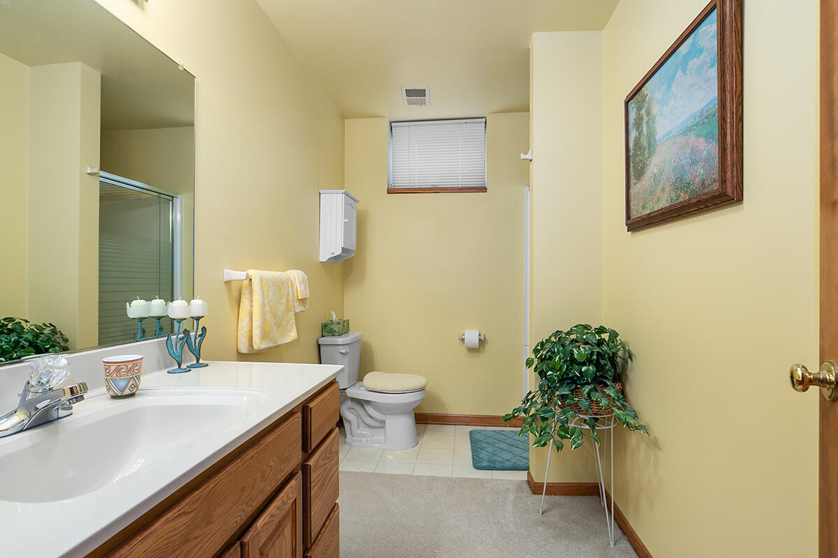 14159 Pheasant Run Holland MI 49424