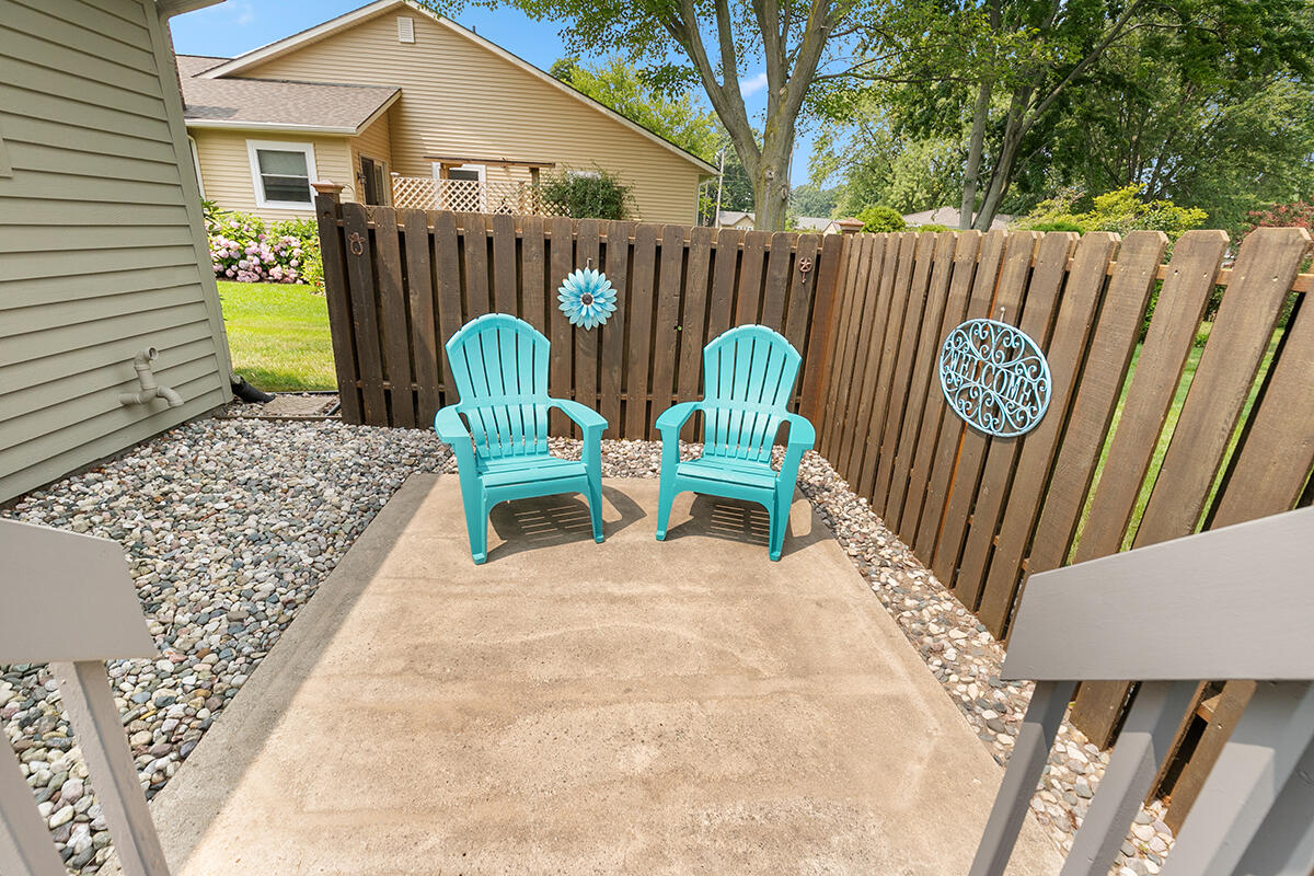 14159 Pheasant Run Holland MI 49424