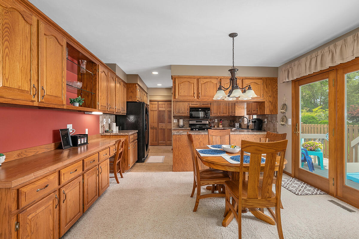 14159 Pheasant Run Holland MI 49424